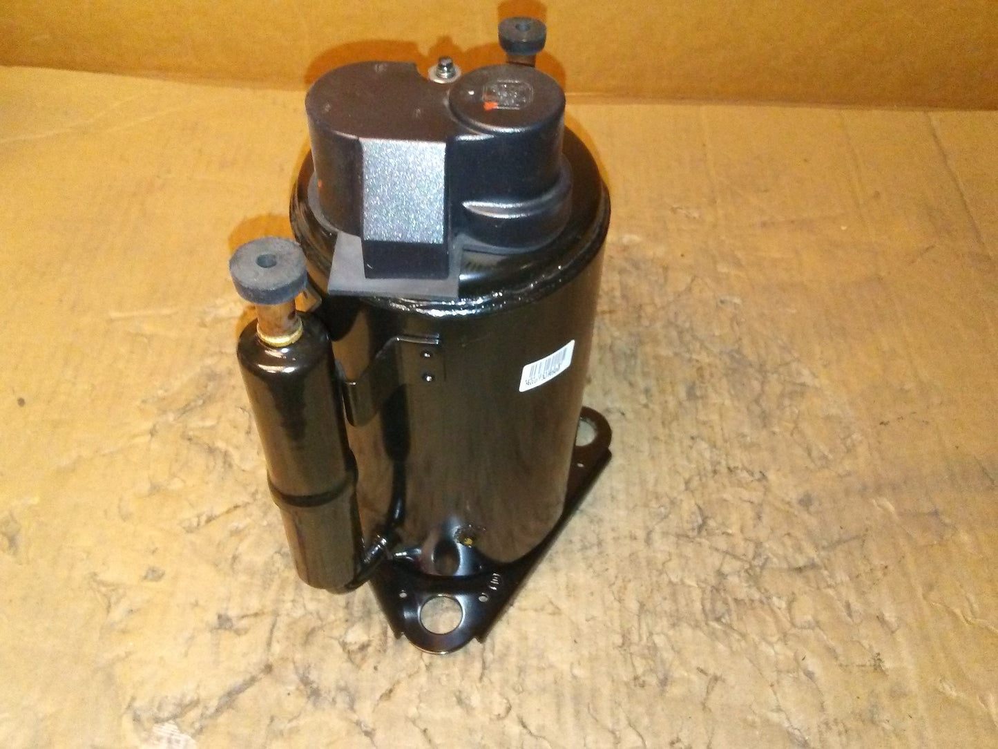 5,300 BTU AC/HP ROTARY COMPRESSOR 220-240/50/1 R-410A – Surplus City ...