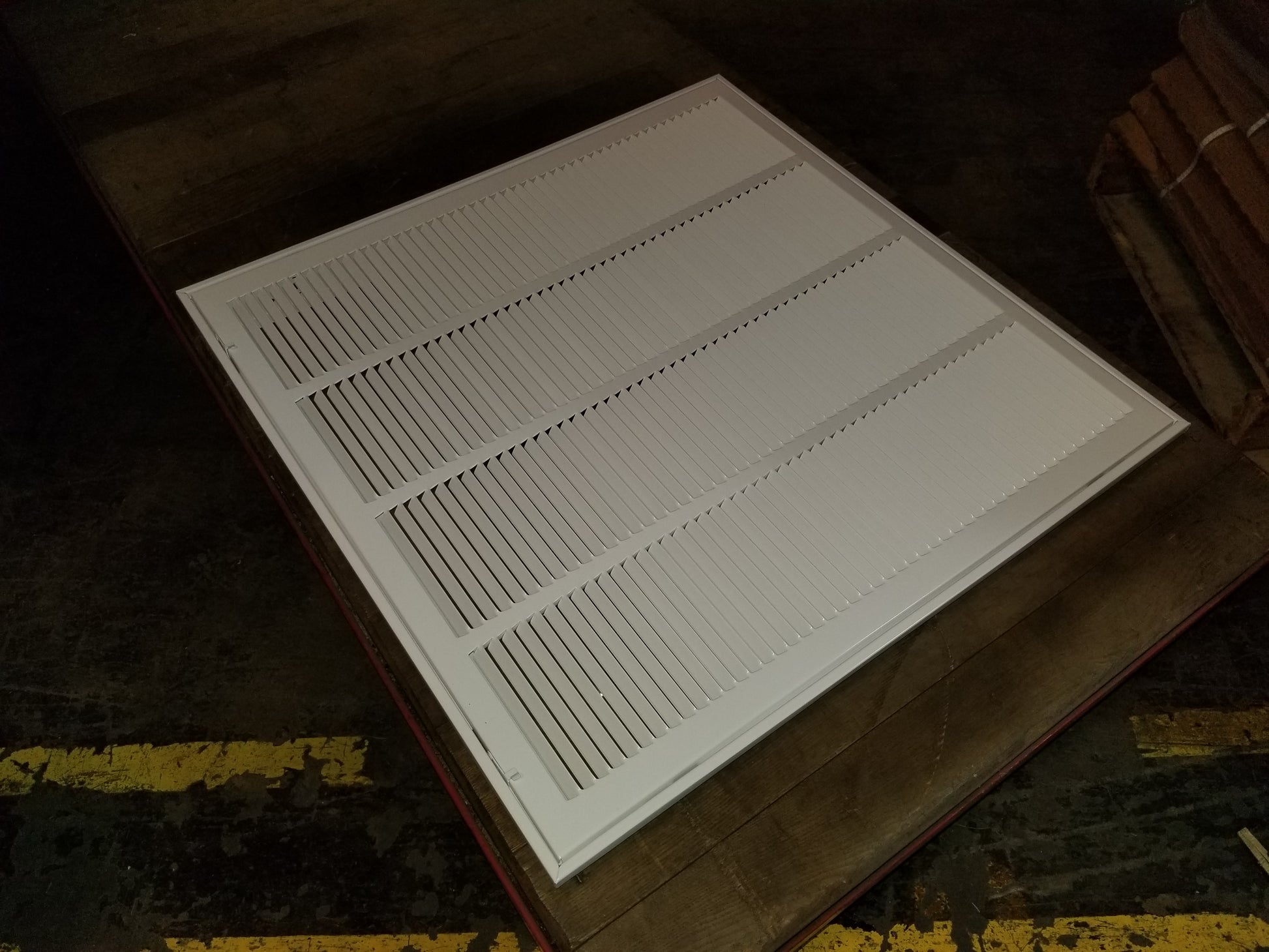 24" X 24" WHITE STEEL STAMP-FACED RETURN AIR FILTER GRILLE