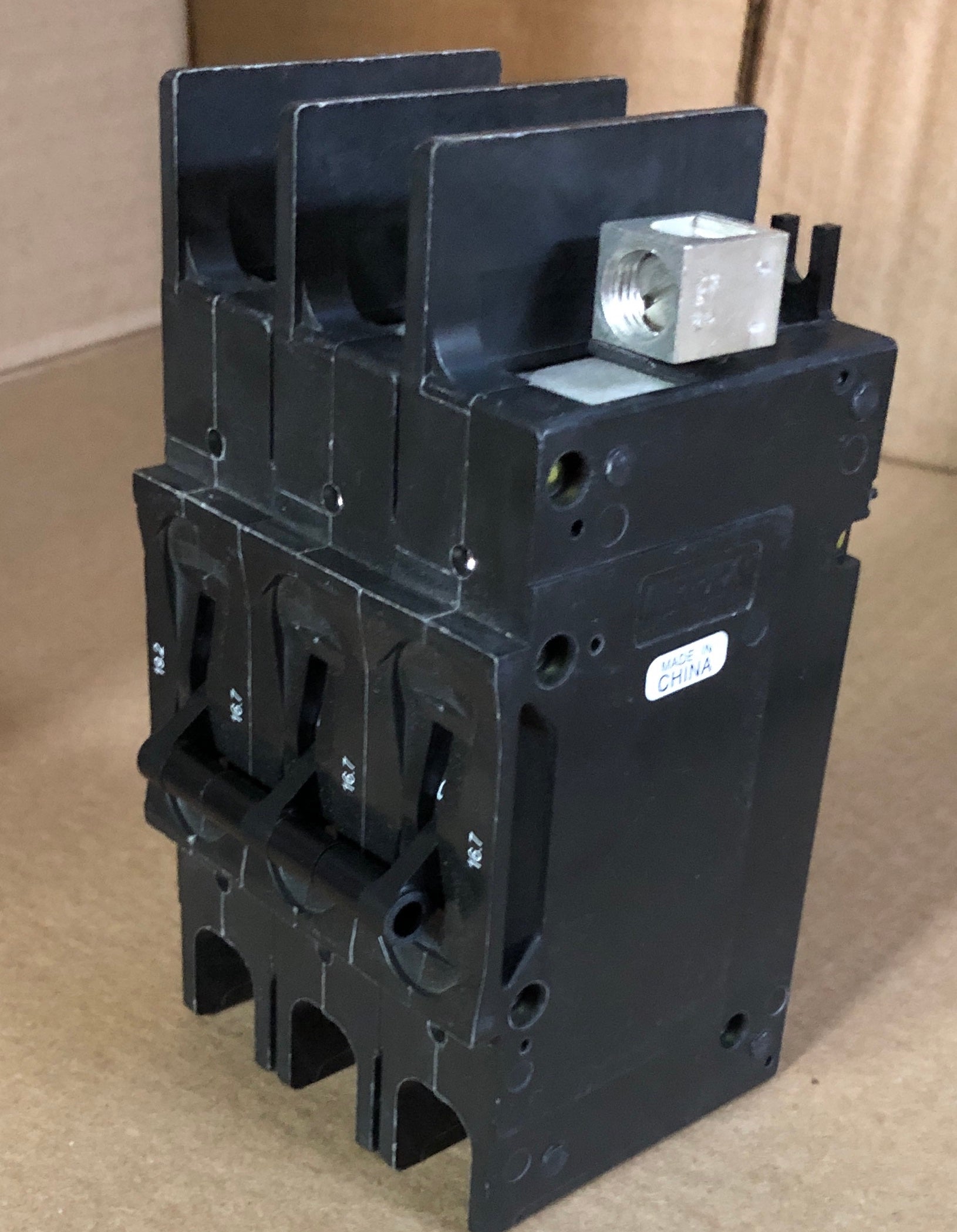 3 POLE 16.7 AMP "219 MULTI-POLE" SERIES HYDRAULIC MAGNETIC CIRCUIT BREAKER PROTECTOR/FOR MANUAL CONTROLLER APPLICATIONS, 600/60-50/1 OR 3