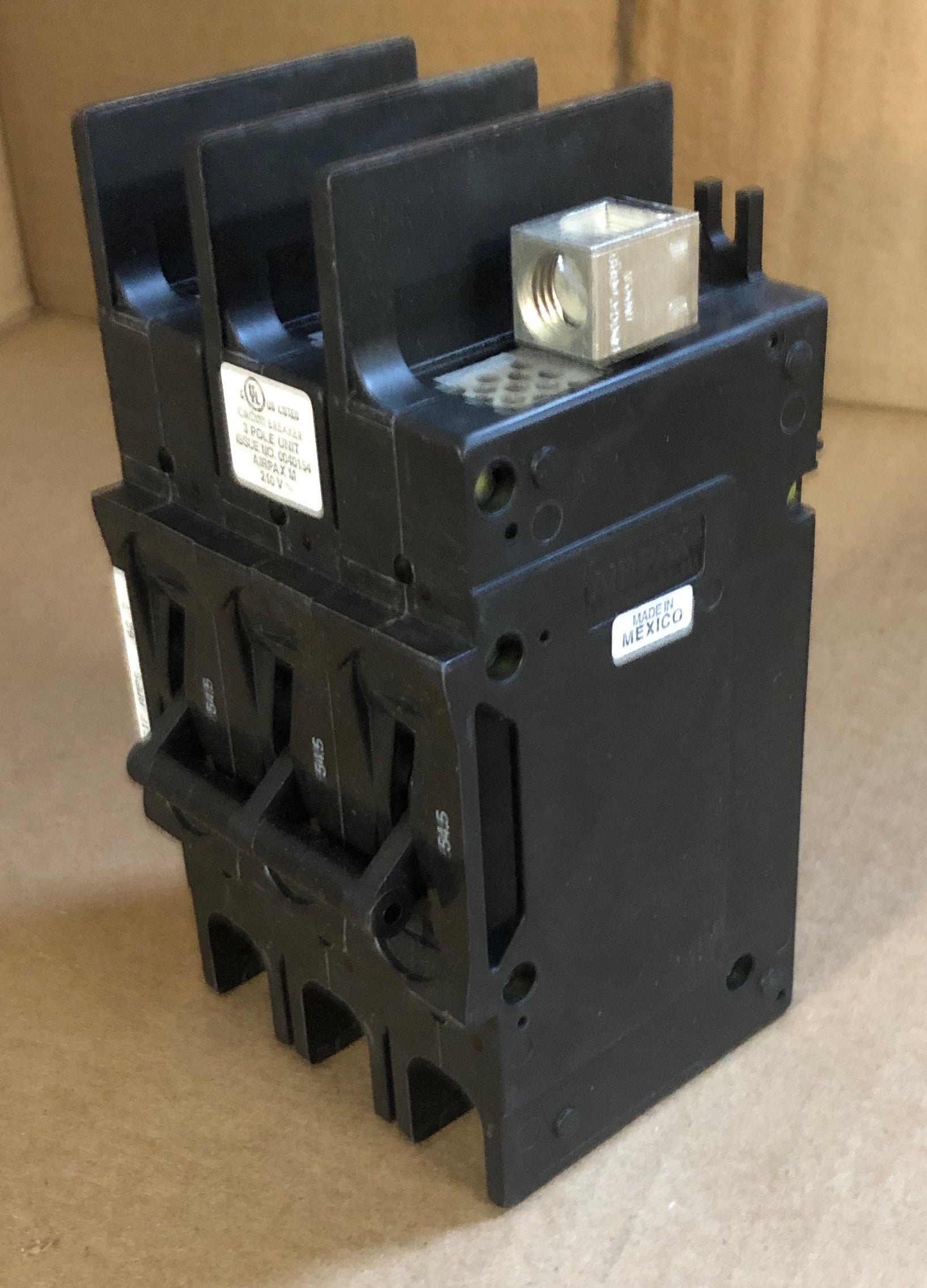 3 POLE 54.5 AMP "209 MULTI-POLE" SERIES HYDRAULIC MAGNETIC CIRCUIT BREAKER PROTECTOR/FOR MANUAL CONTROLLER APPLICATIONS, 240/60-50/1 OR 3