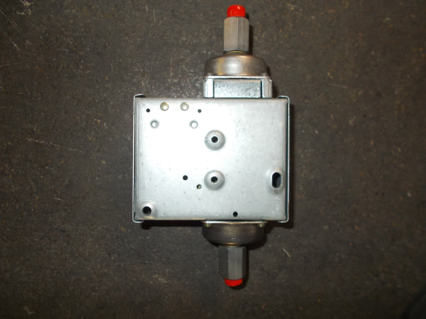 'P74' SERIES DIFFERENTIAL PRESSURE CONTROL 600VAC