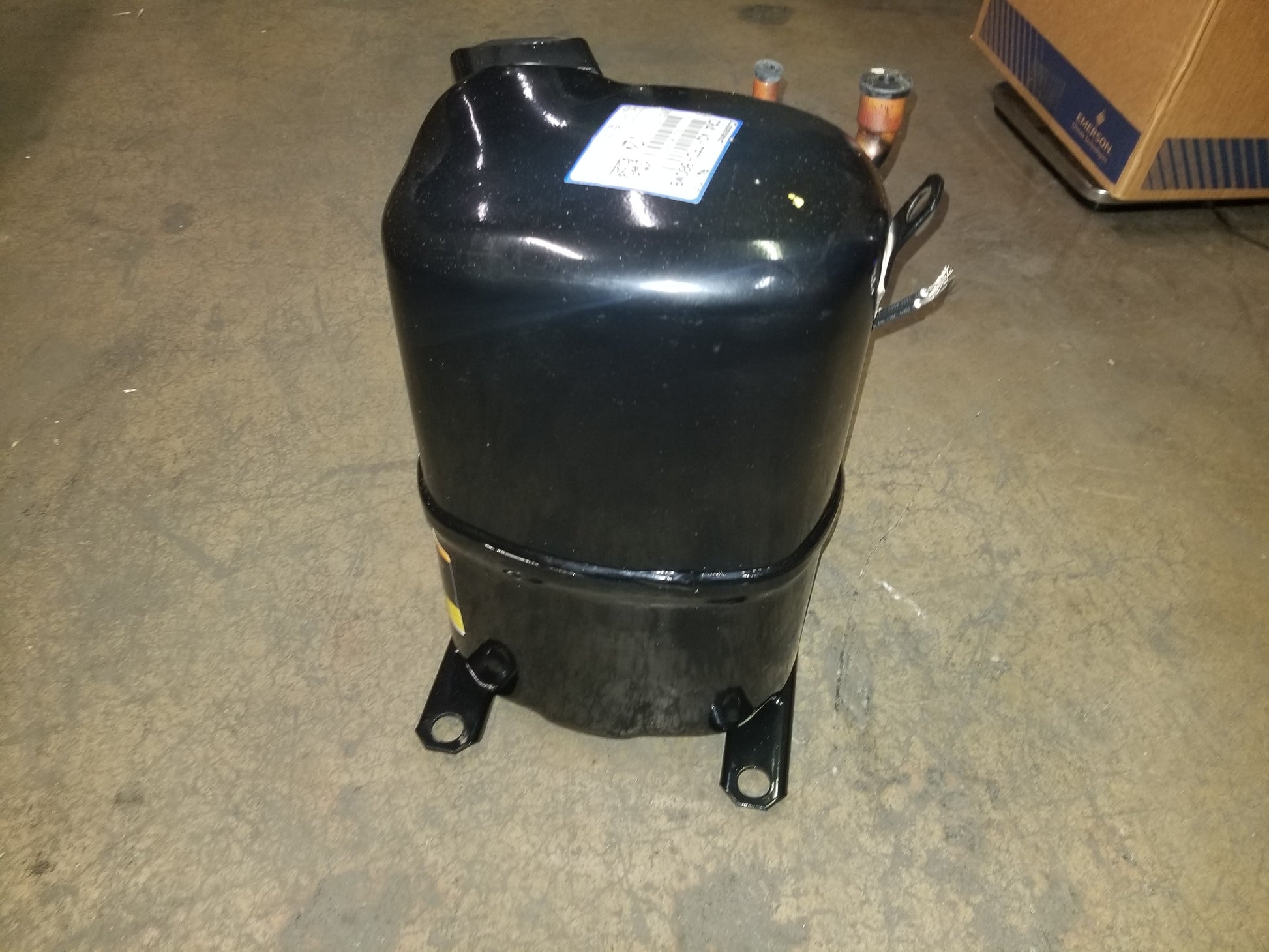 3-1/2 TON HIGH TEMP AC/HP HERMETIC COMPRESSOR, 380-460/380-420/60-50/3 R-22