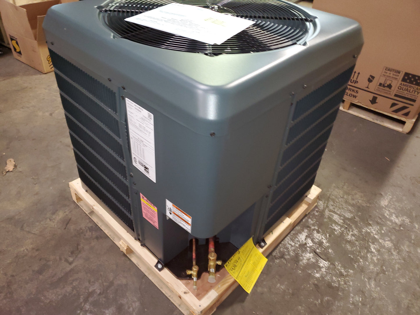 1-1/2 TON SPLIT SYSTEM AIR CONDITIONER, 17 SEER 208-230/60/1 R-410A
