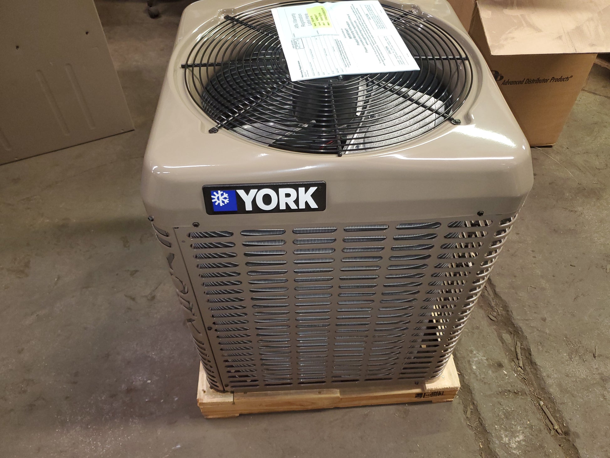 2-1/2 TON "LX" SERIES SPLIT SYSTEM AIR CONDITIONER, 13 SEER 208-230/60/1 R-410A