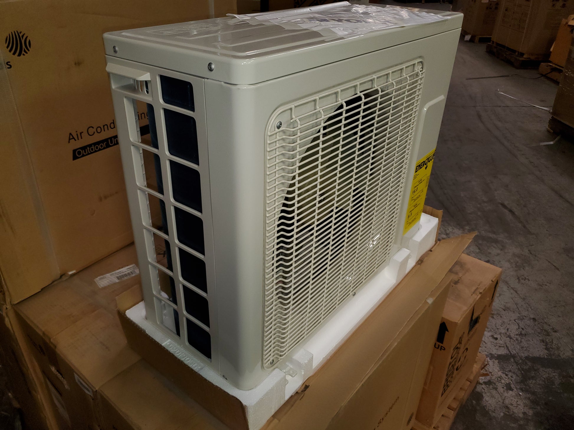 12,000 BTU SINGLE-ZONE OUTDOOR MINI-SPLIT HEAT PUMP/W MODULATING INVERTER TECHNOLOGY, 16 SEER 208-230/60/1 R-410A