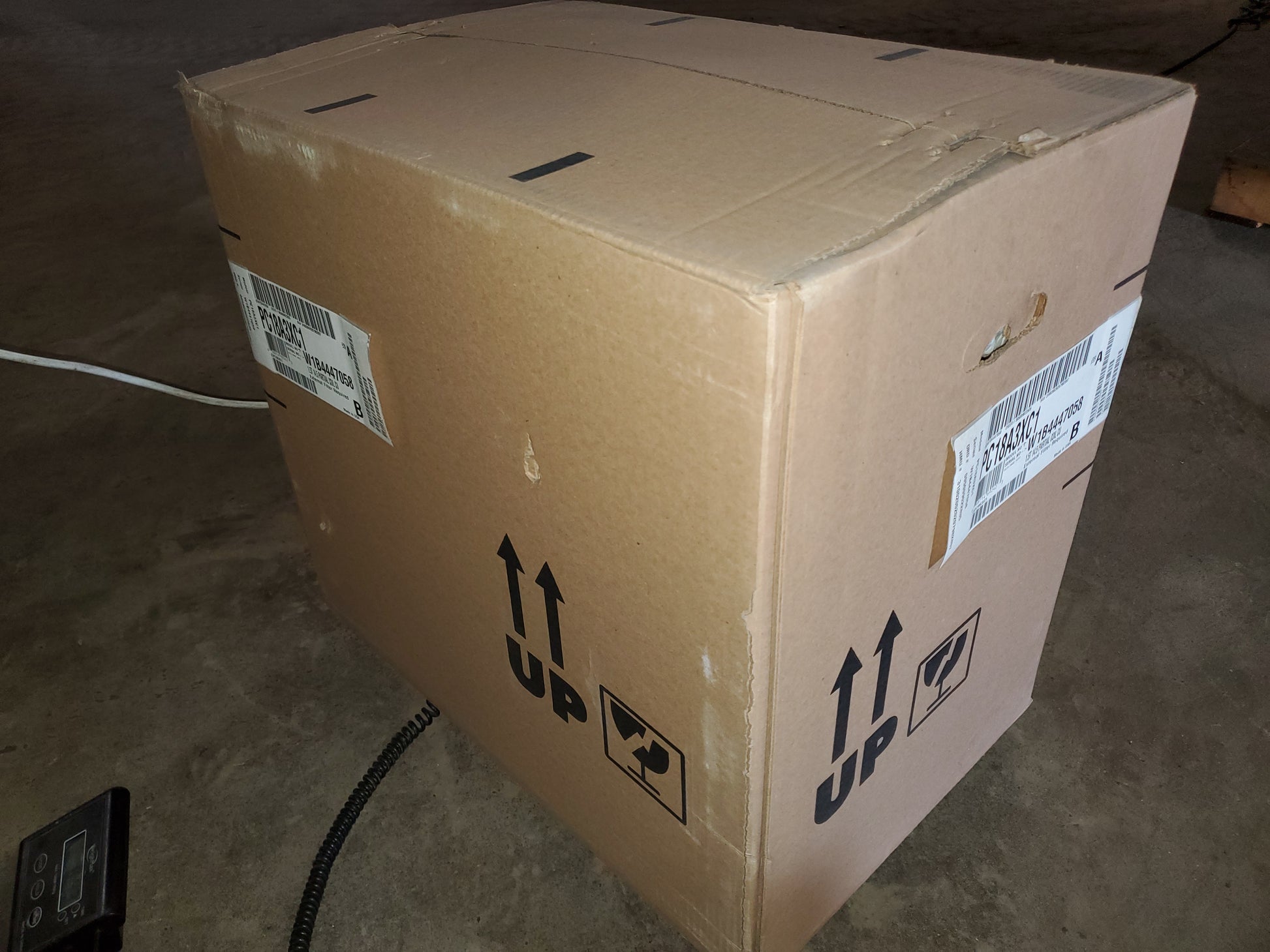 1-1/2 TON AC/HP UPFLOW HALF-CASED "A" COIL R-22 OR R-410A