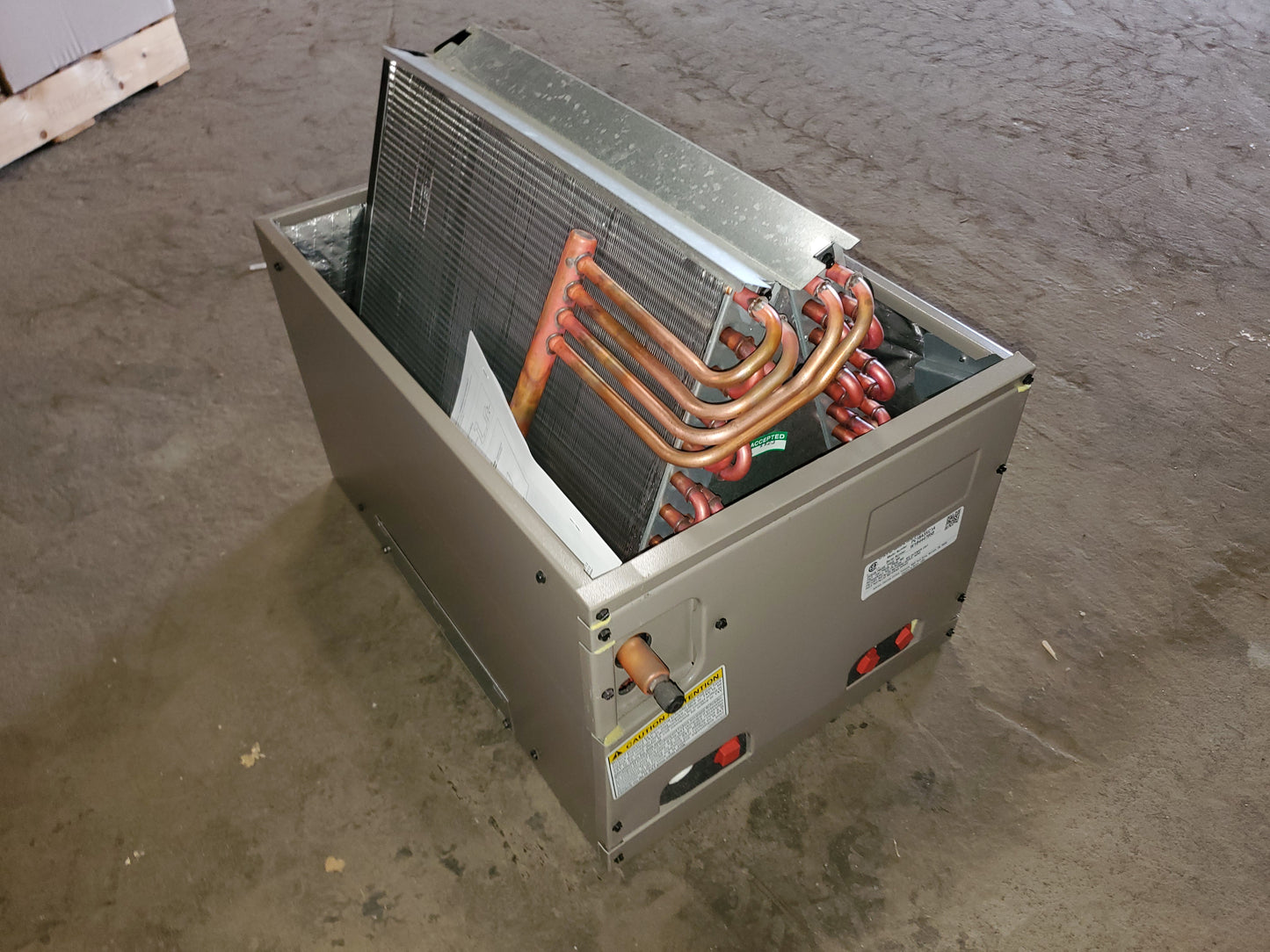 1-1/2 TON AC/HP UPFLOW HALF-CASED "A" COIL R-22 OR R-410A