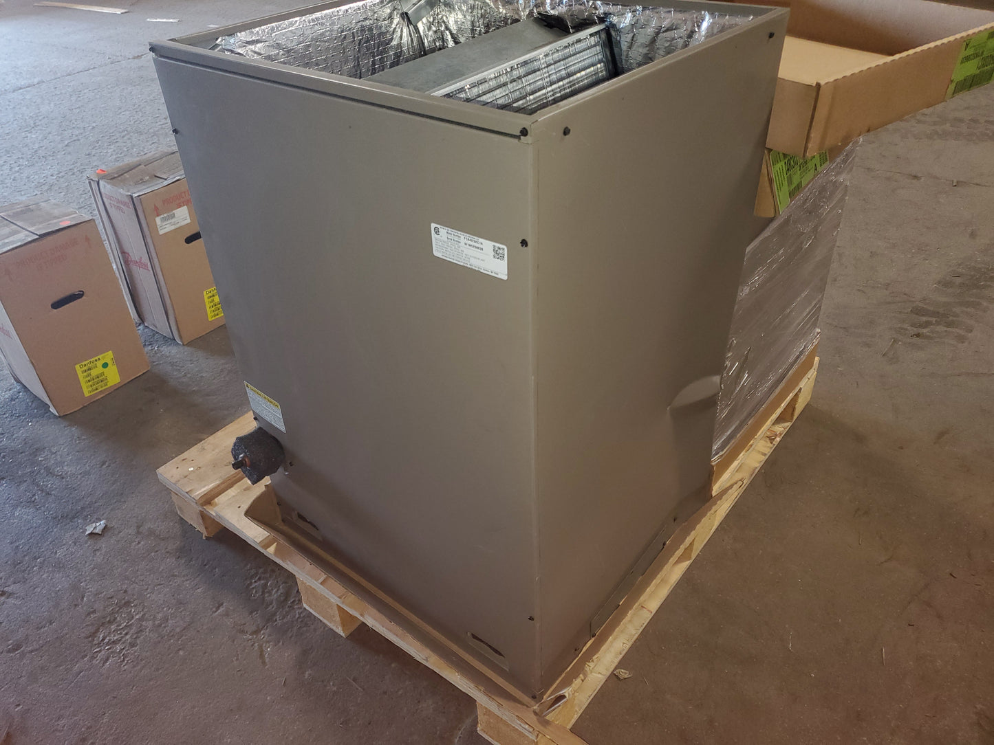 5 TON AC/HP UPFLOW/DOWNFLOW CASED "A" COIL R-22 OR R-410A