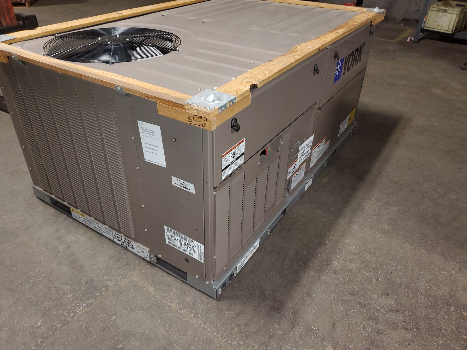 3 TON CONVERTIBLE NATURAL GAS/ELECTRIC PACKAGED UNIT, 14 SEER 80% 460/60/3 R-410A