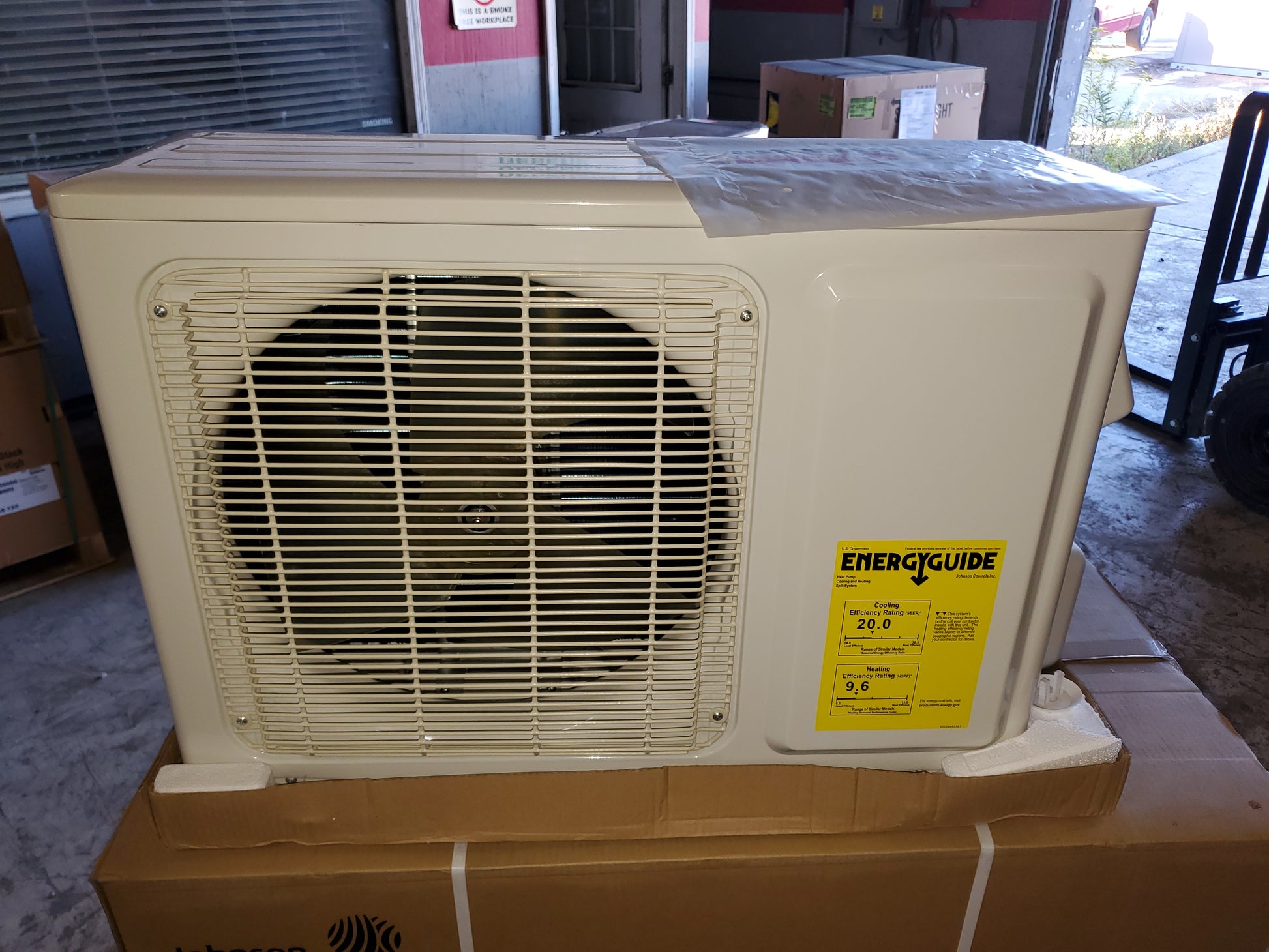 12,000 BTU SINGLE ZONE OUTDOOR MINI-SPLIT HEAT PUMP UNIT, 20 SEER 115/60/1 R-410A