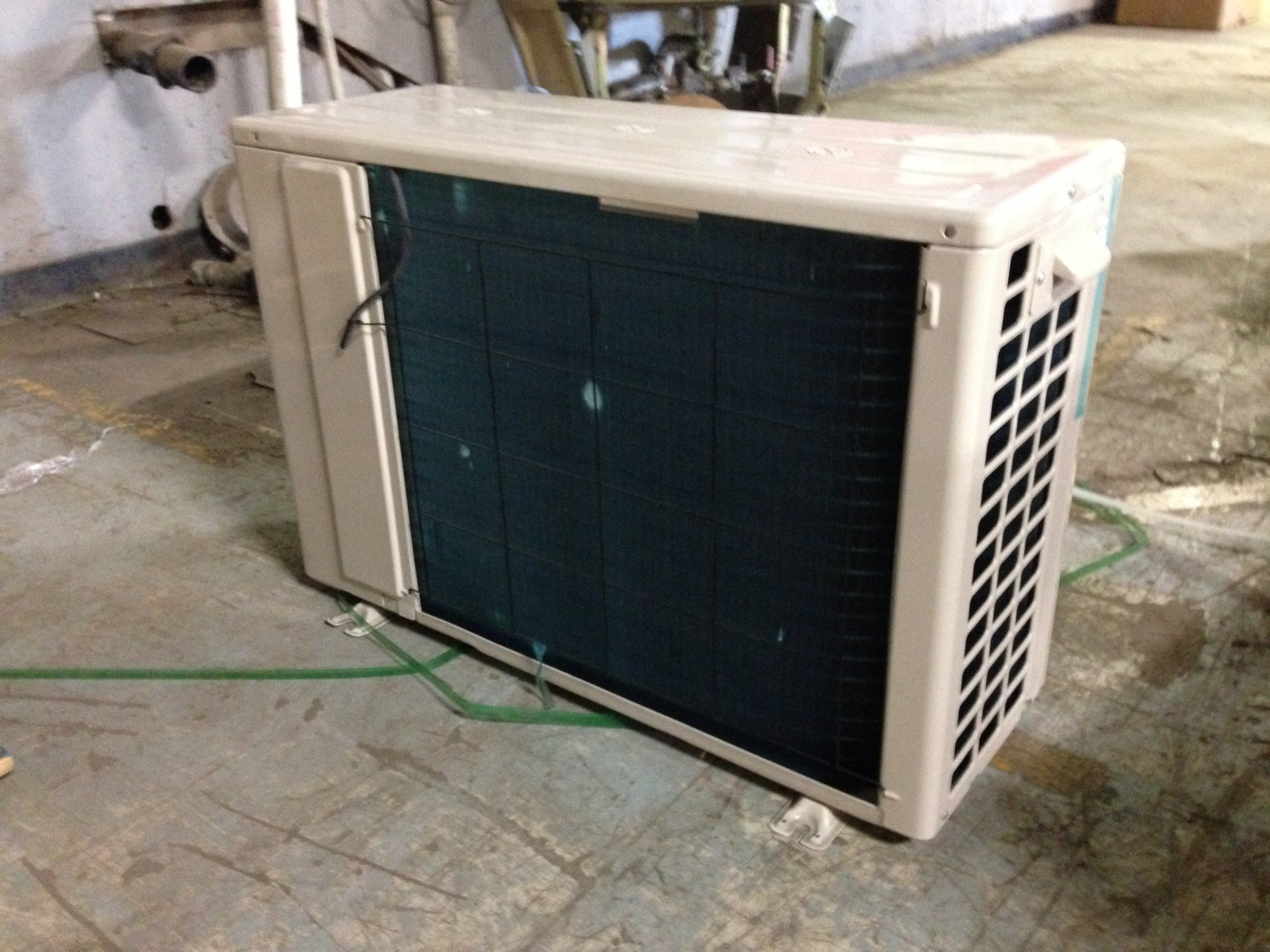 12,000 BTU OUTDOOR INVERTER MINI-SPLIT AIR CONDITIONER, 20 SEER 208-230/60/1 R-410A