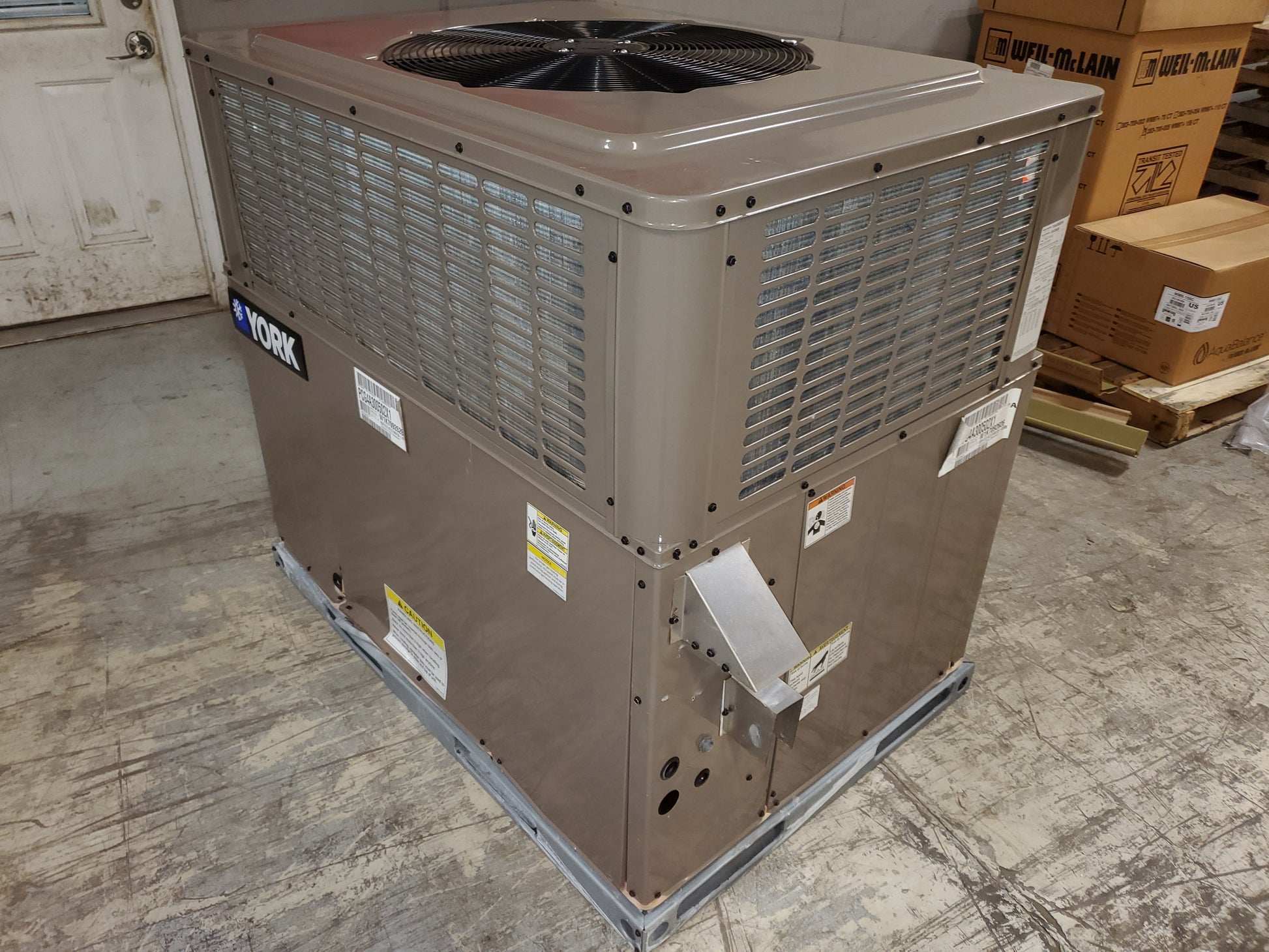 2-1/2 TON CONVERTIBLE NATURAL GAS/ELECTRIC PACKAGED UNIT LOW-Nox, 81% AFUE 208-230/60/1 R-410A 14-SEER