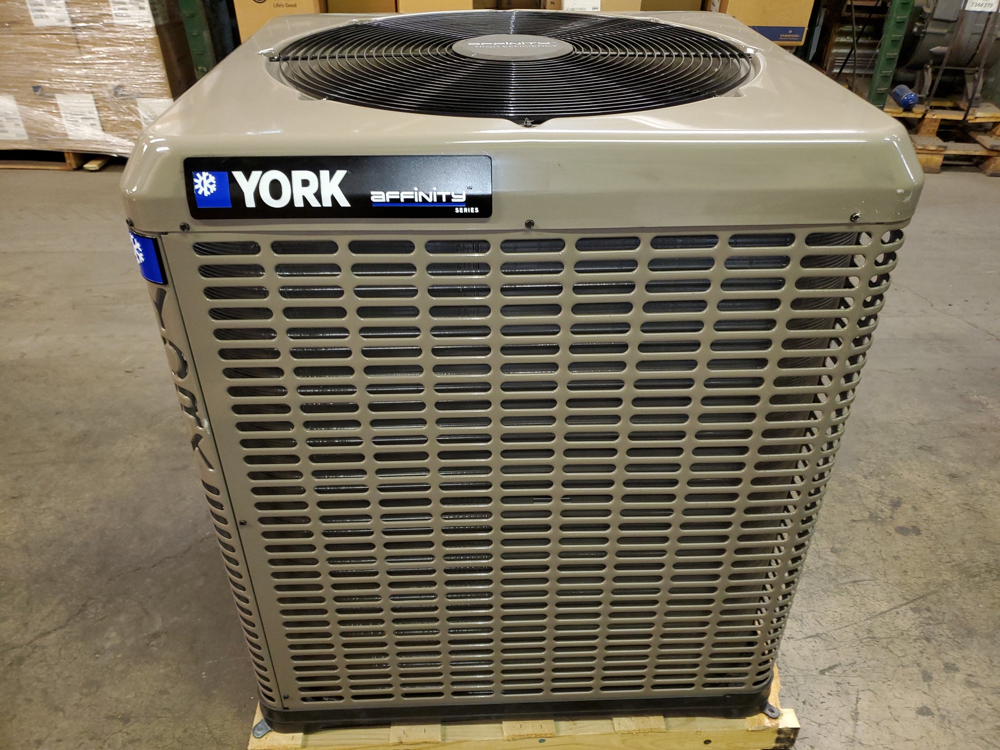 2 TON "AFFINITY" SERIES ECM VARIABLE SPEED COMMUNICATING SPLIT-SYSTEM AIR CONDITIONER, 20 SEER 208-230/60/1 R-410A