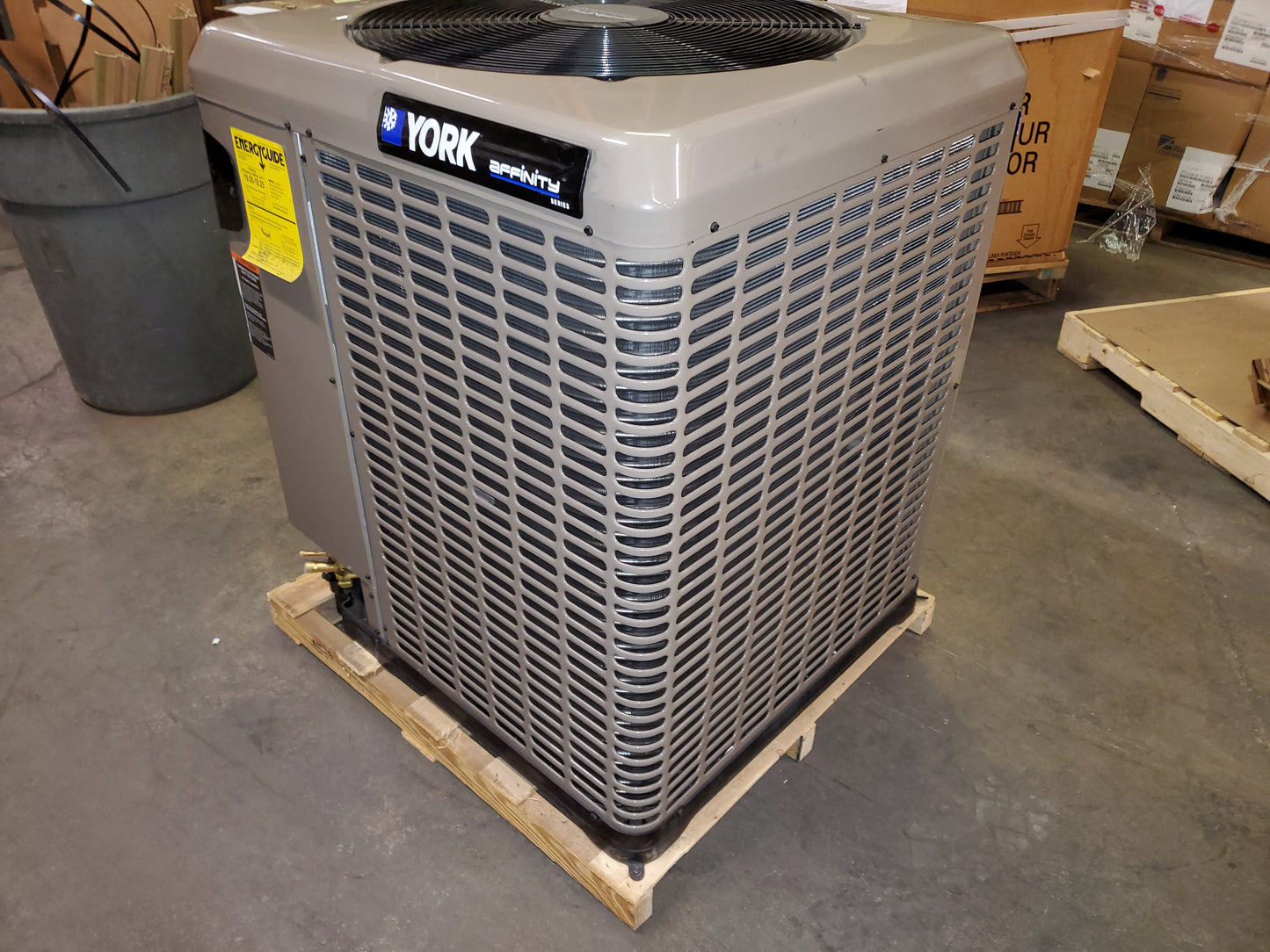 2 TON "AFFINITY" SERIES ECM VARIABLE SPEED COMMUNICATING SPLIT-SYSTEM AIR CONDITIONER, 20 SEER 208-230/60/1 R-410A