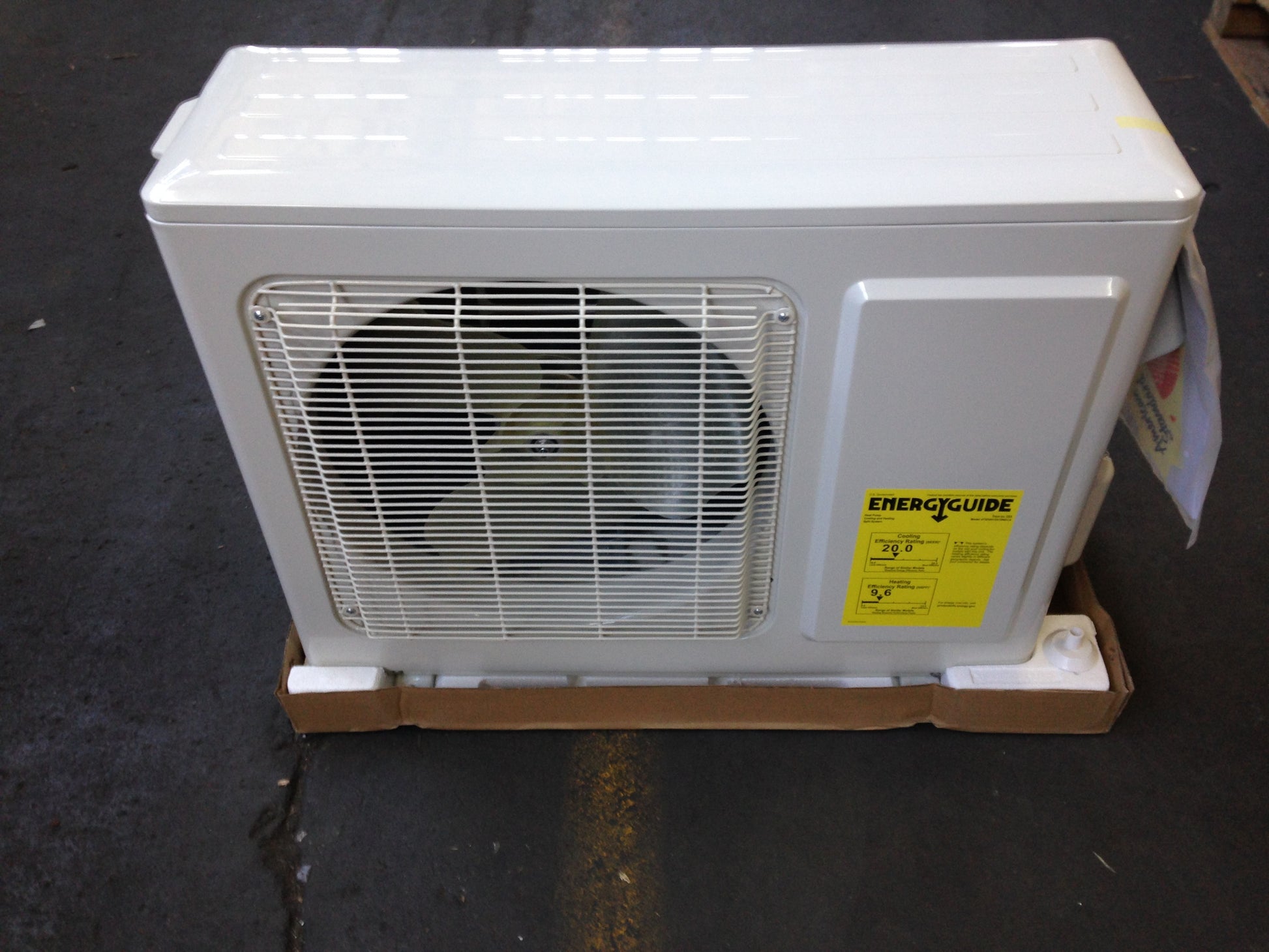 12,000 BTU "INVERTER'" SINGLE ZONE OUTDOOR MINI-SPLIT HEAT PUMP UNIT, 20 SEER 208-230/60/1 R-410A 944 CFM