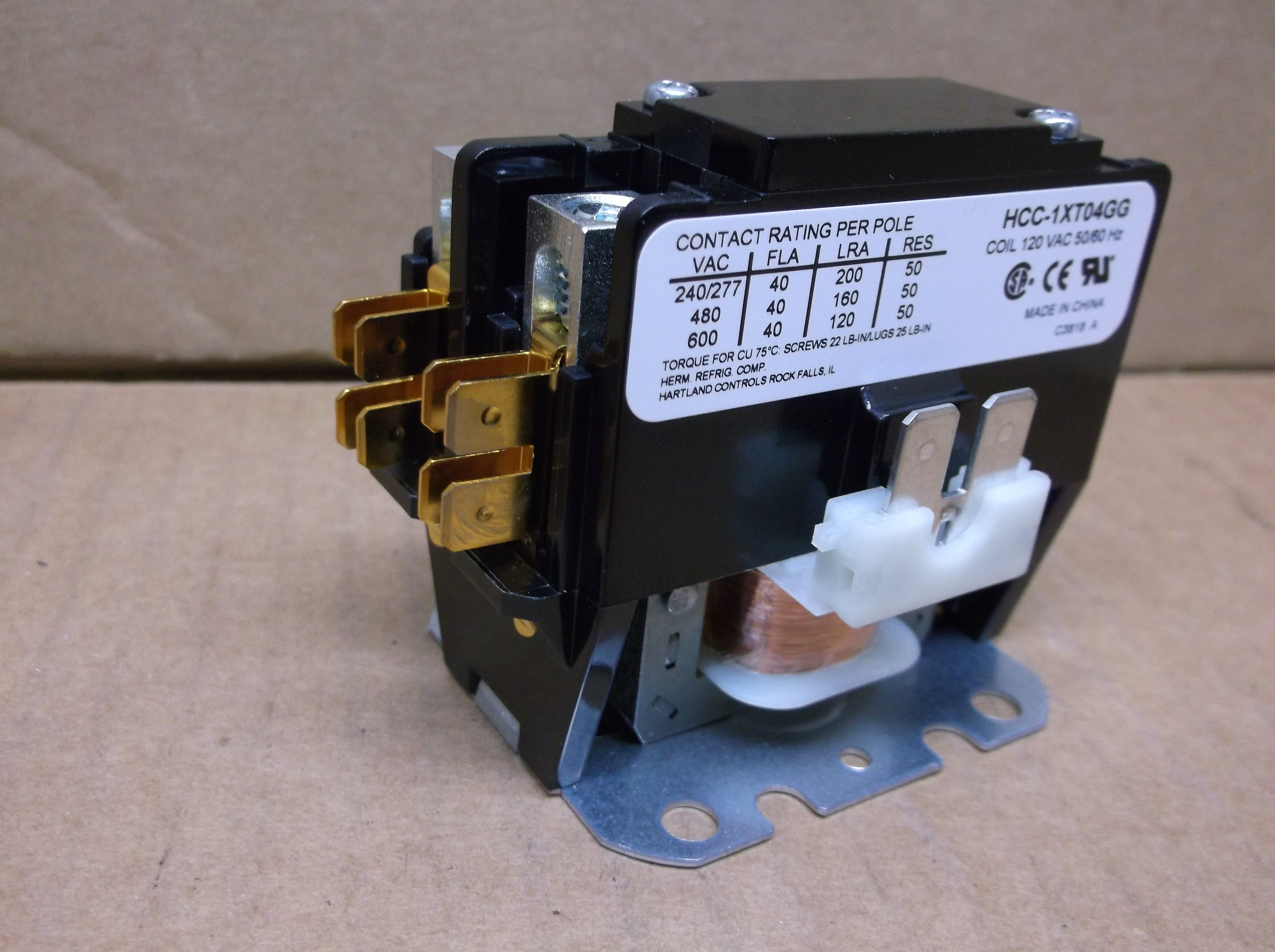 1 Pole 40 Amp Contactor With Shunt, Coil:120Vac, Hertz:50/60 – Surplus City