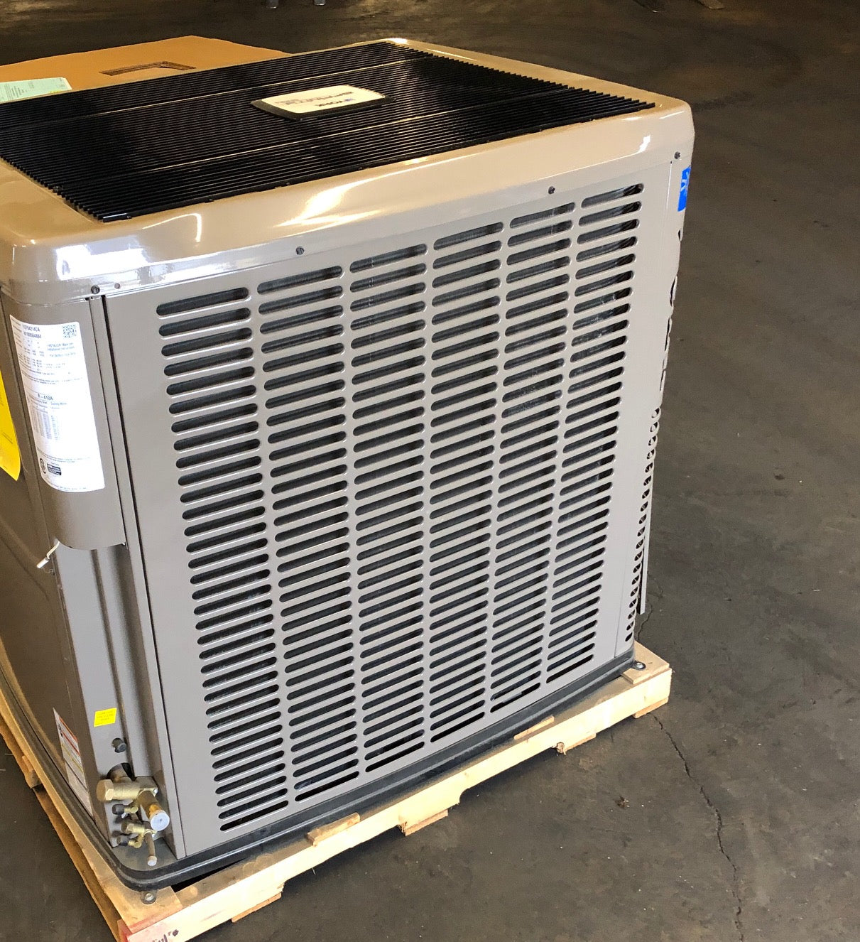 3-1/2 TON "AFFINITY'" SERIES SPLIT-SYSTEM HEAT PUMP, 16 SEER 208-230/60/1 R-410A