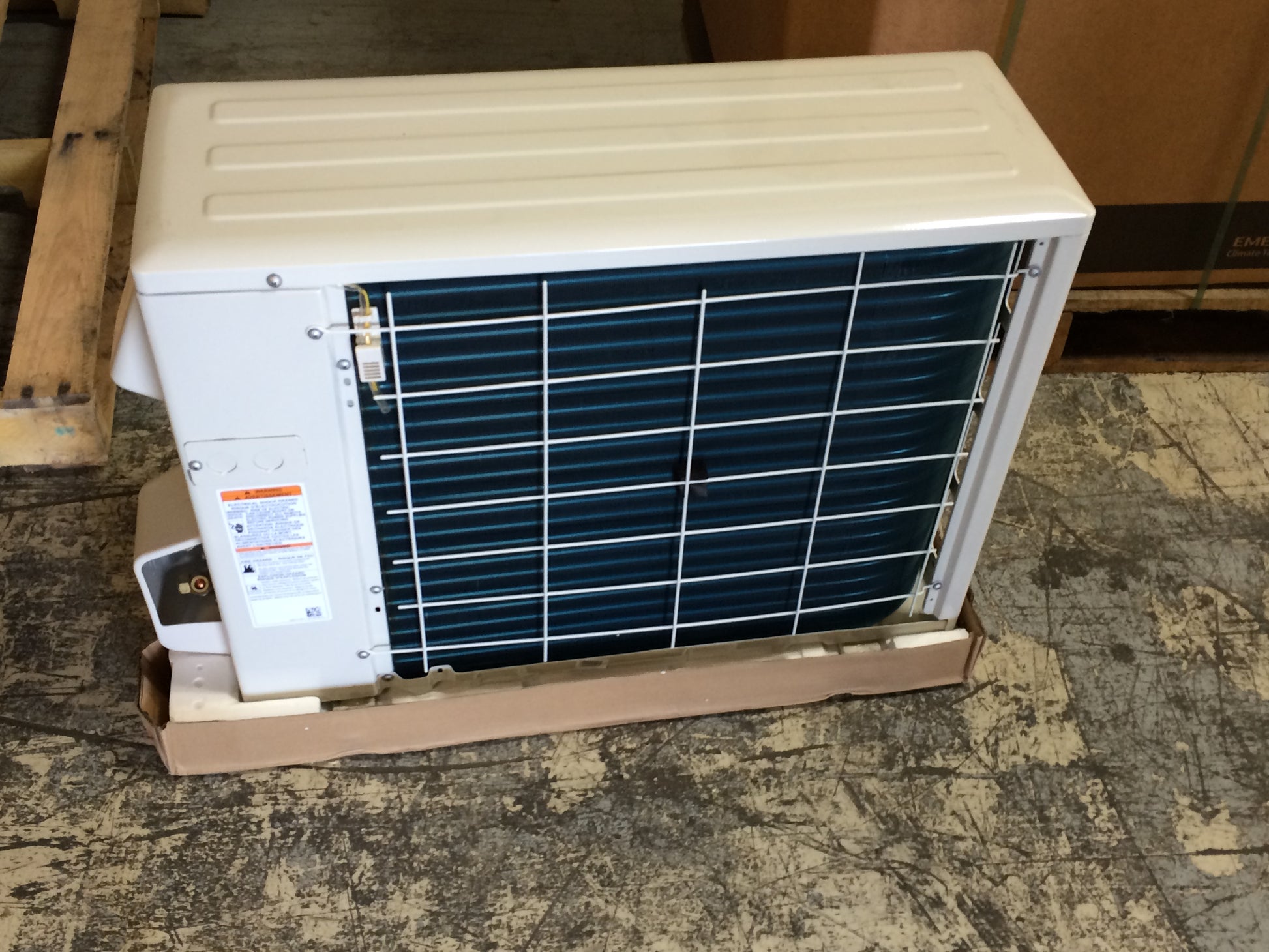 9,000 BTU OUTDOOR MINI-SPLIT HEAT PUMP UNIT 208-230/60/1 R-410A