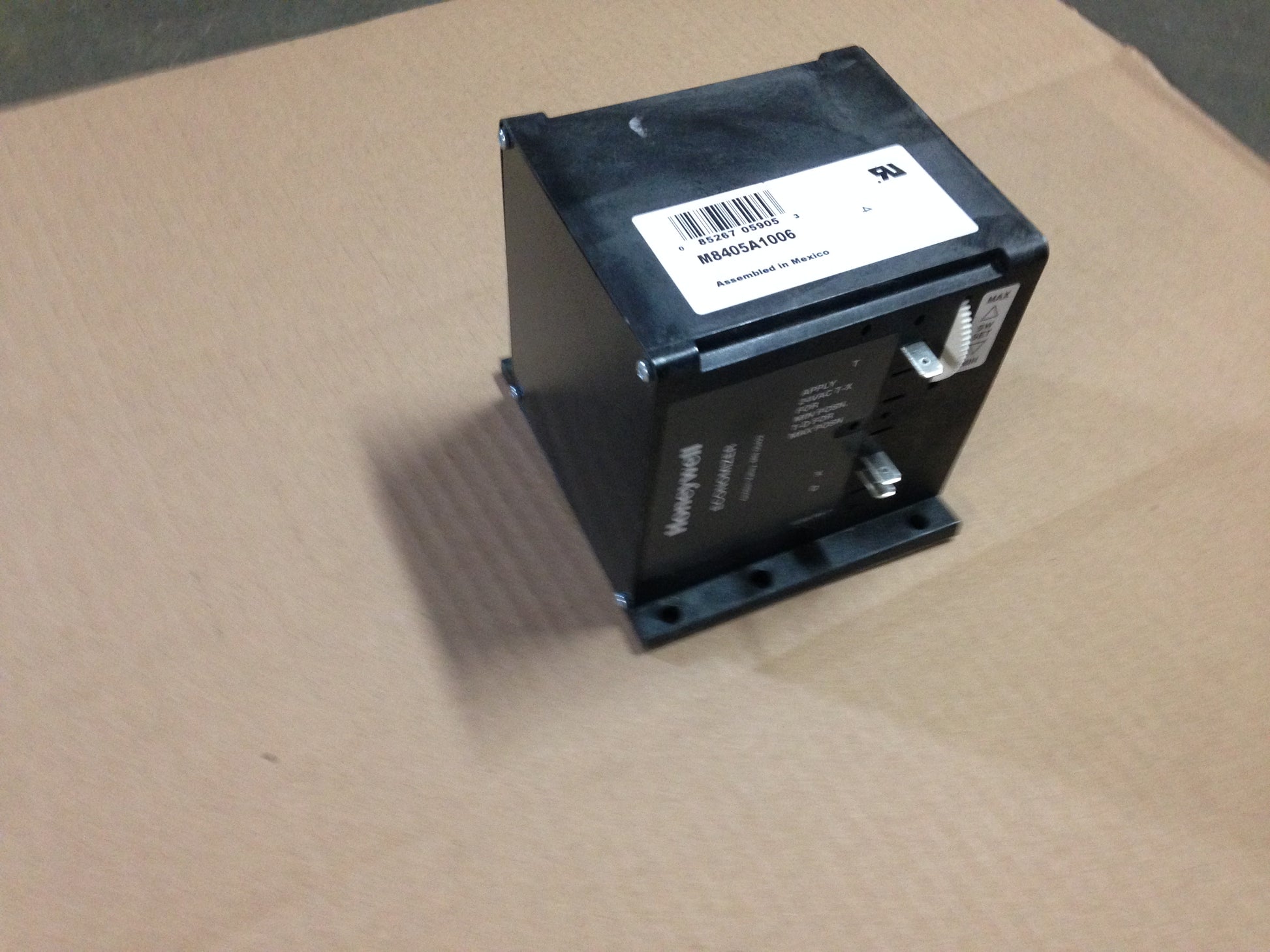 24 VOLT 3-POSITION DAMPER ACTUATOR