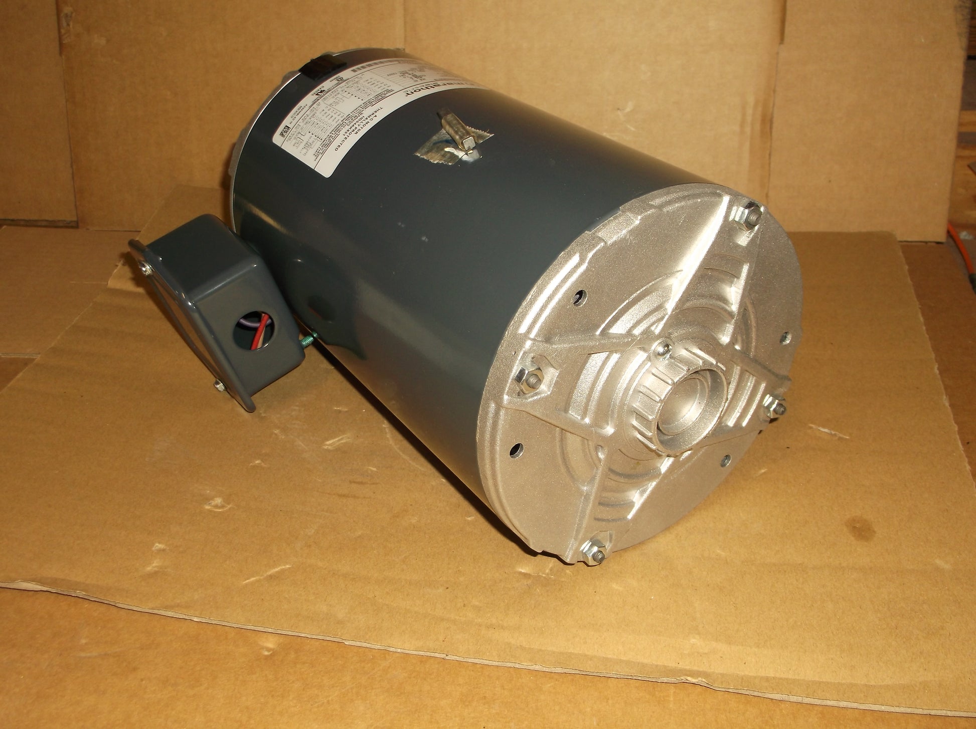 HP-- CONDENSER FAN MOTOR   208-230-460/60/3   RPM:1140/1-SPEED