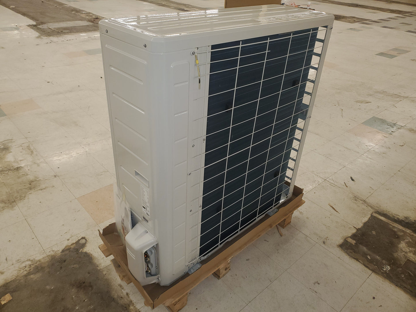 36,000 BTU INVERTER TYPE SINGLE-ZONE OUTDOOR MINI-SPLIT HEAT PUMP, 20 SEER 208-230/60/1 R-410A