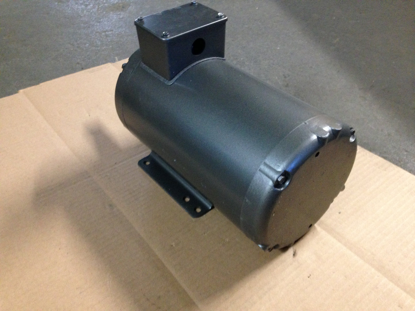 2 HP FAN MOTOR, 200-230/60/3, REVERSIBLE, VARIABLE SPEED,   RPM 850