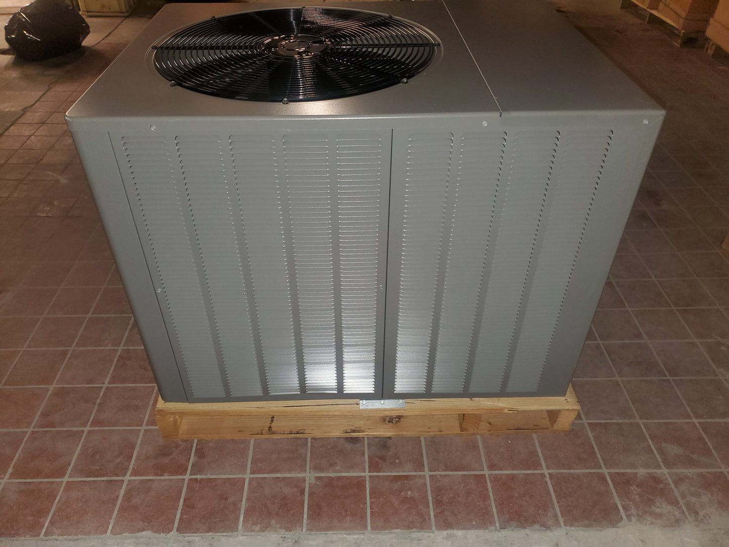 6-1/2 TON "HIGH EFFICIENCY COMMERCIAL" SPLIT-SYSTEM AIR CONDITIONER, 13 SEER 575/60/3 R-410A
