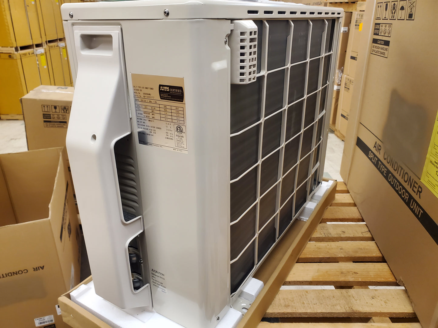 9,000 BTU "ULTRA" SERIES SINGLE-ZONE INVERTER OUTDOOR MINI-SPLIT HEAT PUMP UNIT, 208-230/60/1 R-410A 33 SEER