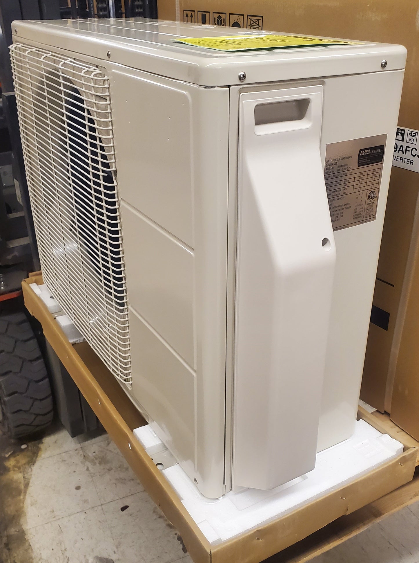 9,000 BTU "CLASSIC PLUS" SERIES SINGLE-ZONE INVERTER OUTDOOR MINI-SPLIT HEAT PUMP UNIT, 208-230/60/1 R-410A 24/21.5 SEER