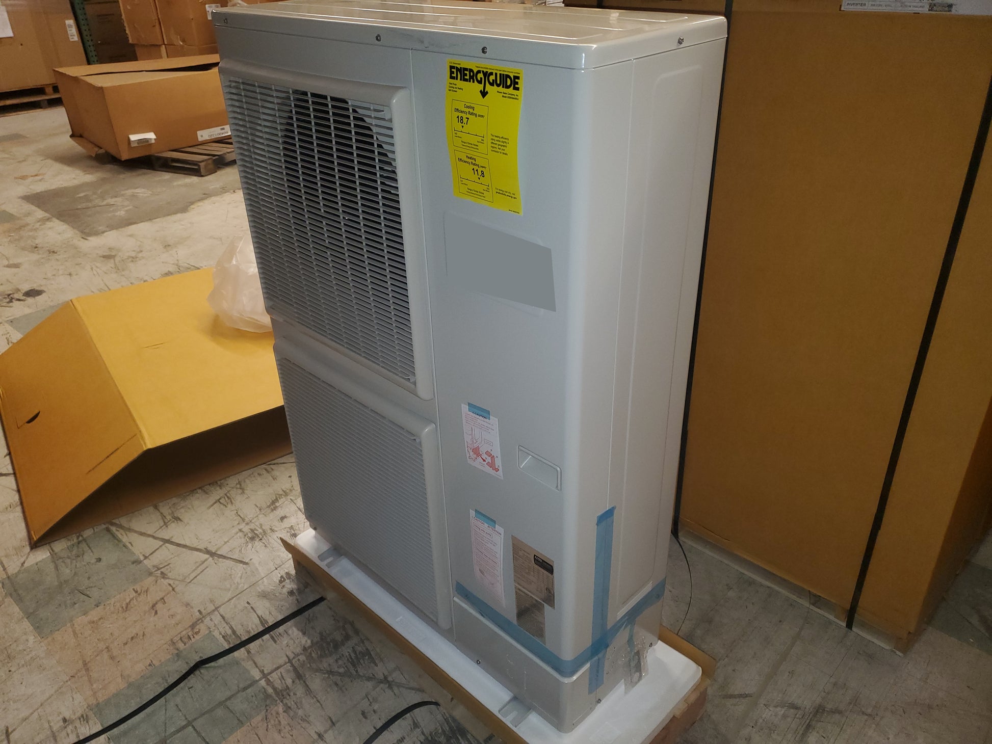 30,000 BTU SINGLE-ZONE INVERTER OUTDOOR MINI-SPLIT HEAT PUMP UNIT, 208-230/60/1 R-410A 18.7 SEER