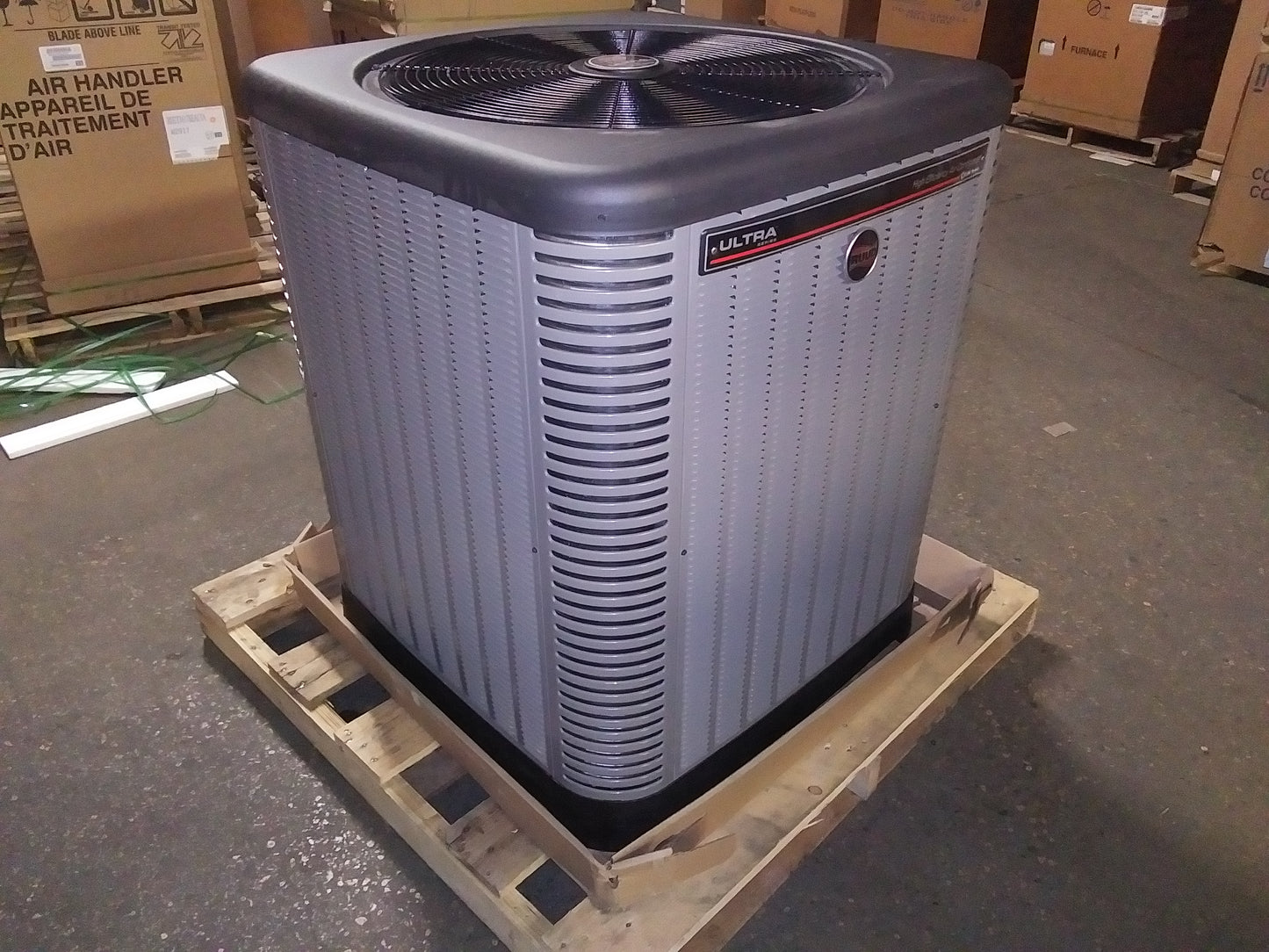 2 TON "ULTRA" SERIES COMMUNICATING VARIABLE SPEED INVERTER SPLIT-SYSTEM AIR CONDITIONER, 20 SEER 208-230/60/1 R-410A
