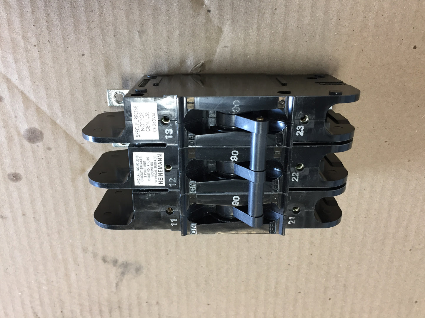 3 POLE 90 AMP CIRCUIT BREAKER 240 VOLT 50/60 HERTZ