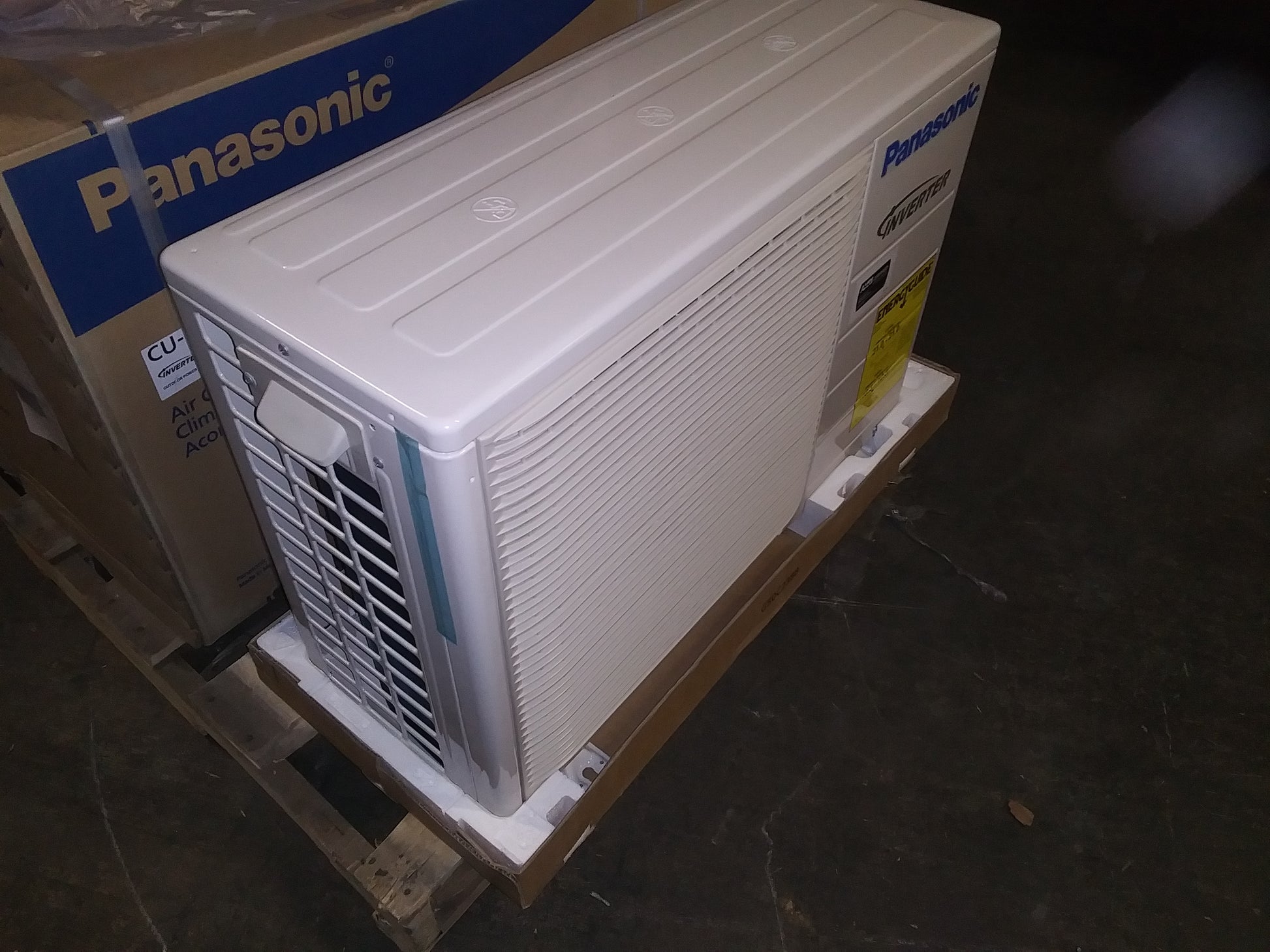 9,000 BTU SINGLE-ZONE INVERTER OUTDOOR HEAT PUMP MINI-SPLIT UNIT 21 SEER 208-230/60/1 R-410A CFM:1095