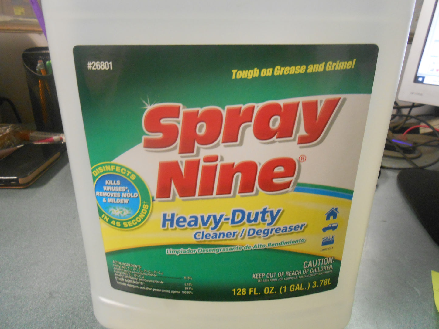 1 GALLON SPRAY NINE HEAVY DUTY CLEANER AND DEGREASER