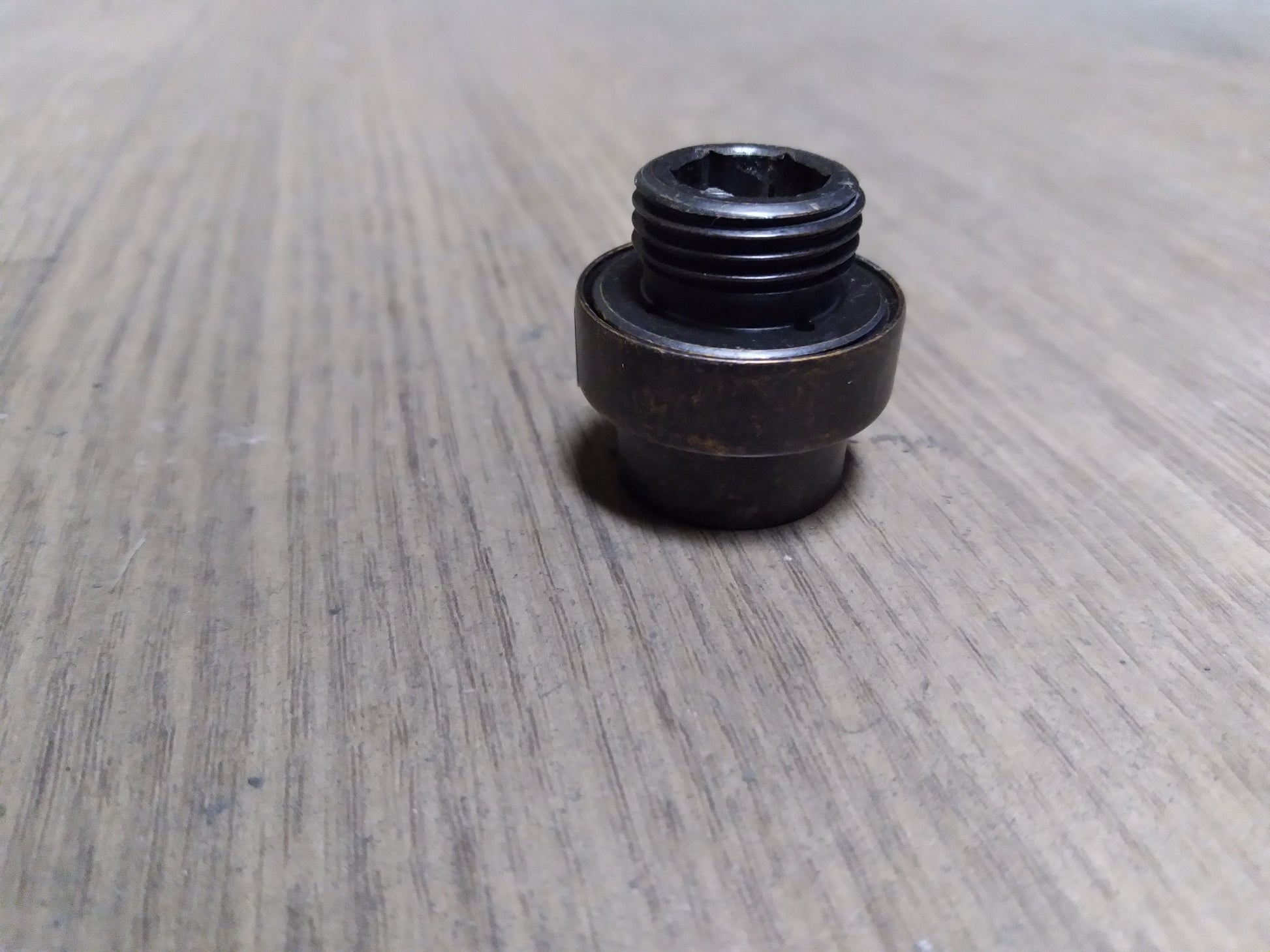 1/2" NPT OIL RUBBED BRONZE IN-LINE VACUUM BREAKER 