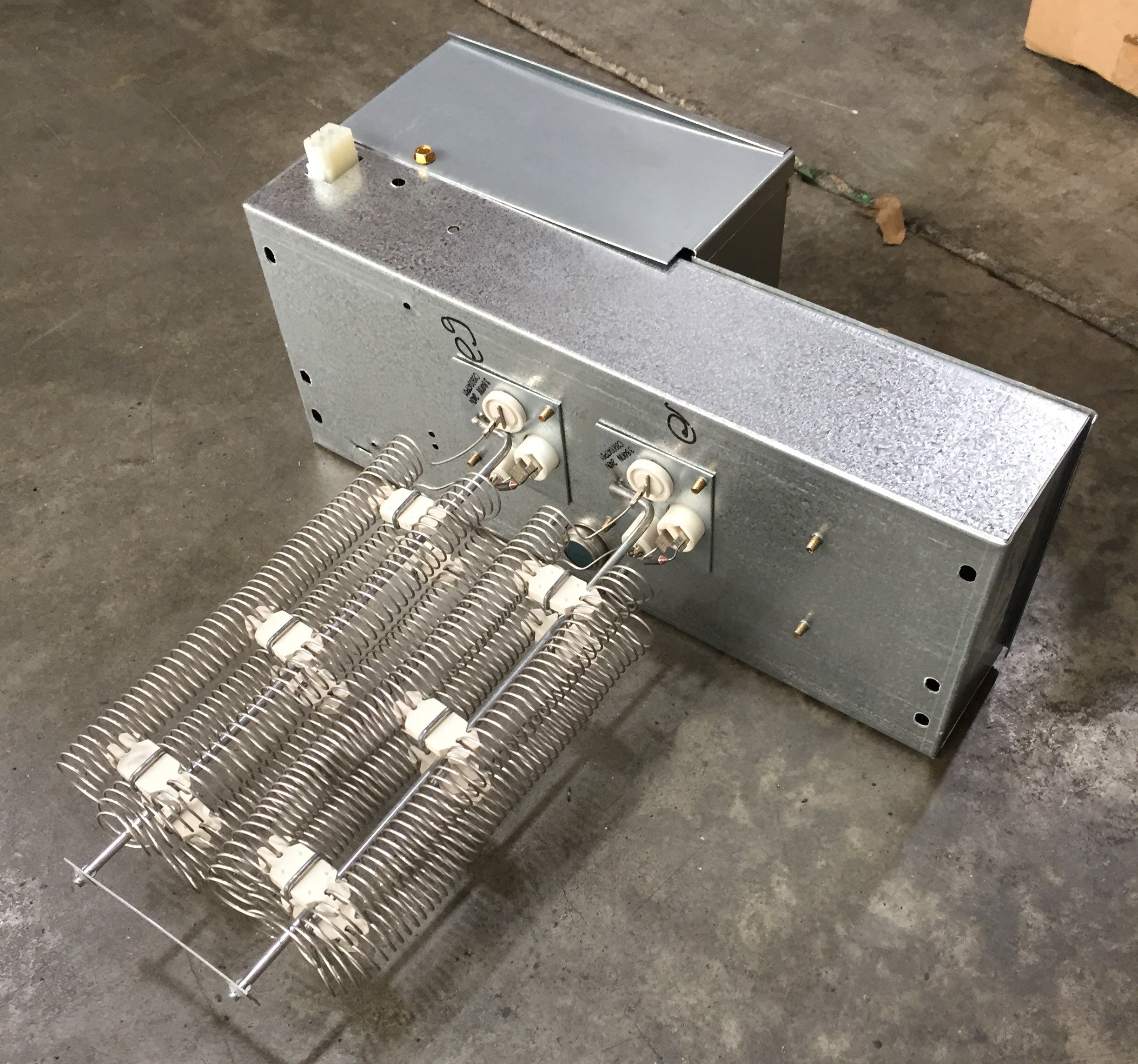 8kW Electric Heat Kit w/Pull Disconnect; 208-240/60/1 – Surplus City