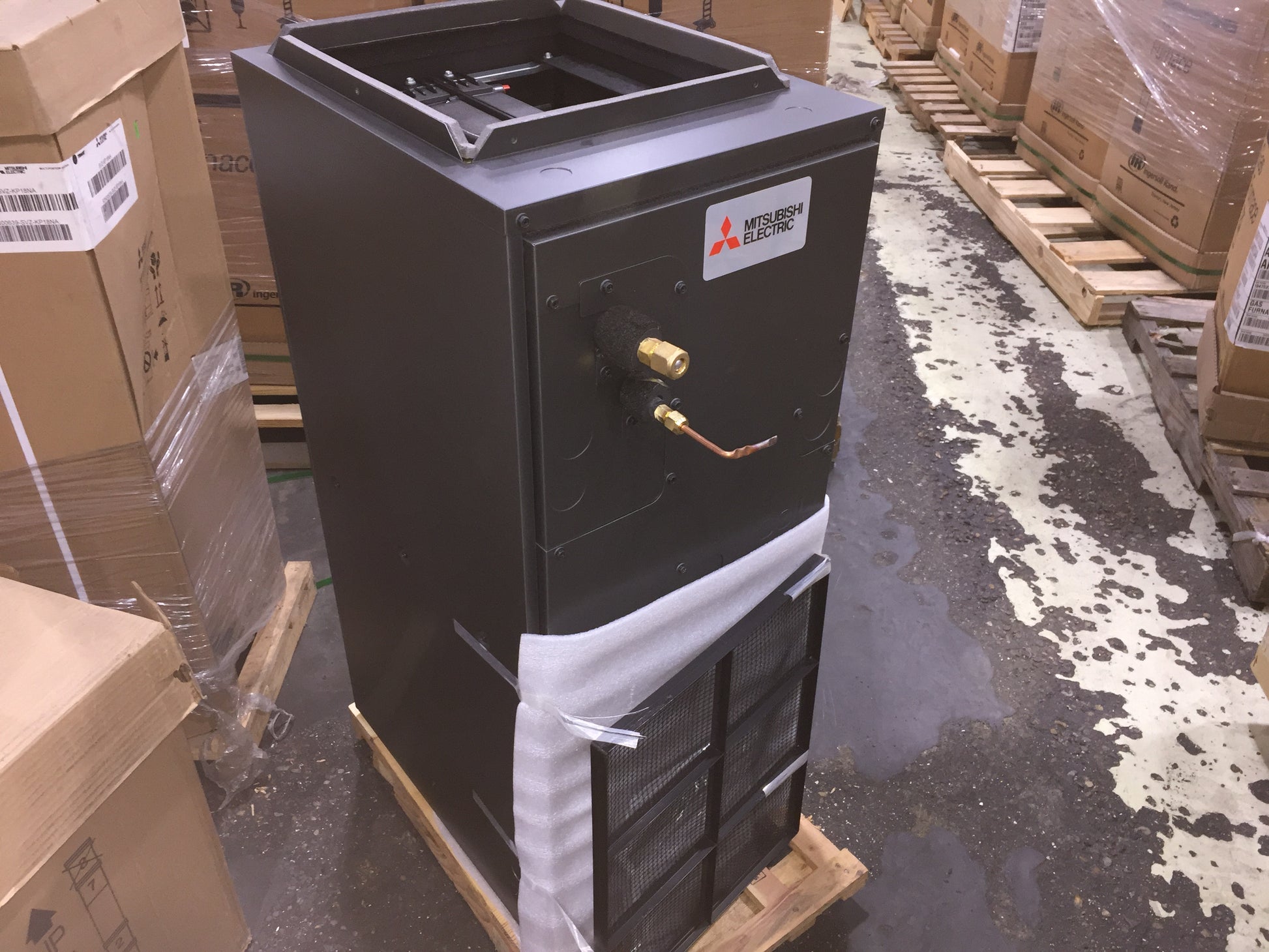 18,000 BTU MULTI POSITION DUCTED HEAT PUMP AIR HANDLER 208/230/60/1 R410A  471-675 CFM