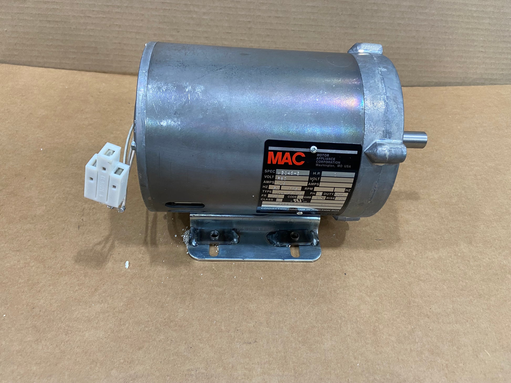 1 HP ELECTRIC MOTOR 380/60/3 1725 RPM 1 SPEED