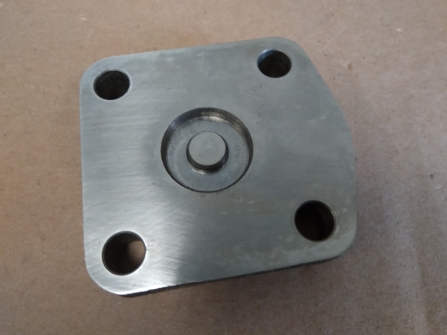 CHECK VALVE COVER PLATE FOR "R" TYPE COMPRESSORS