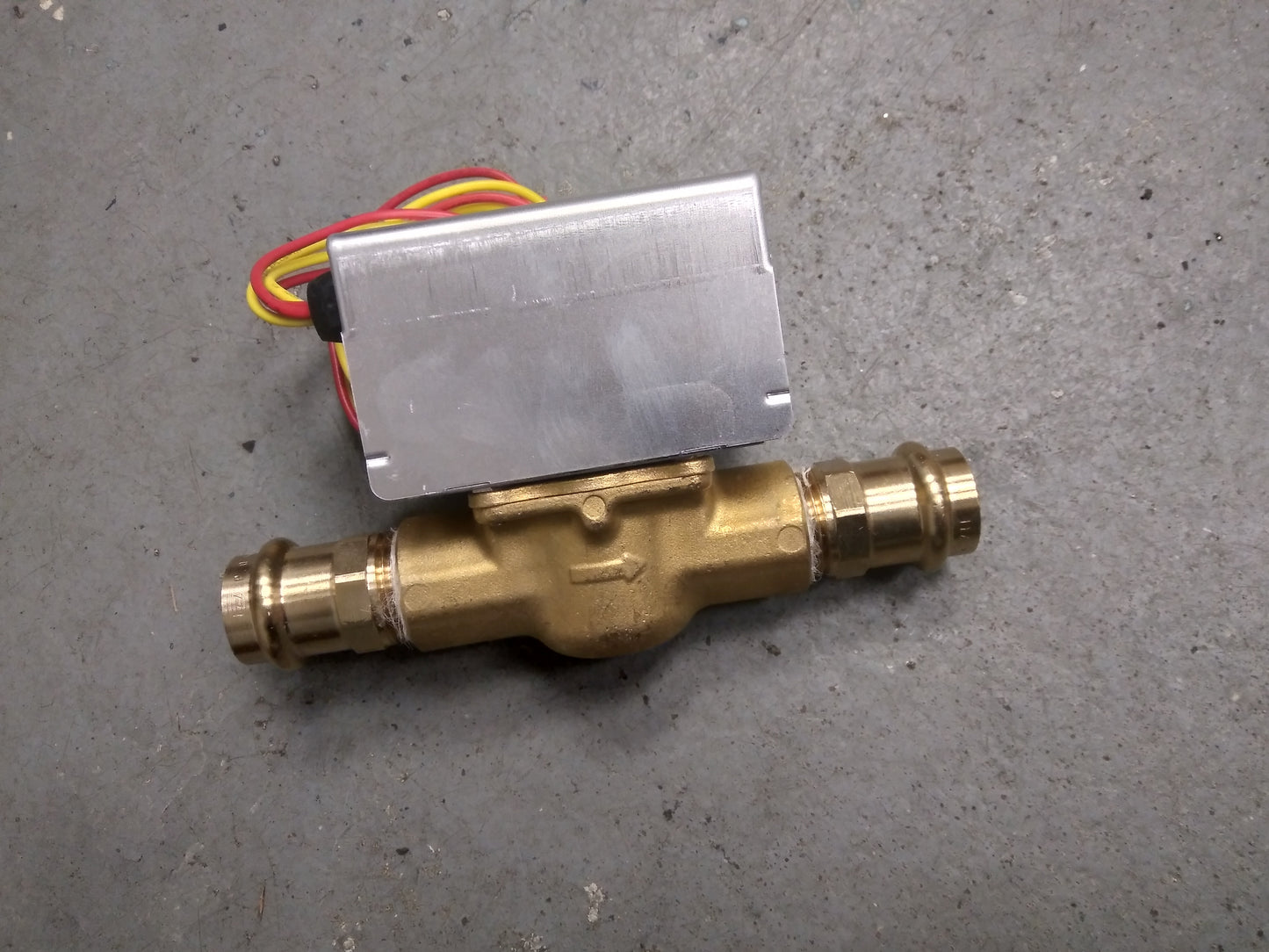 MOTORIZED ZONE VALVE 24VAC 3Cv NORMALLY CLOSED, 3/4" PRESS-IN