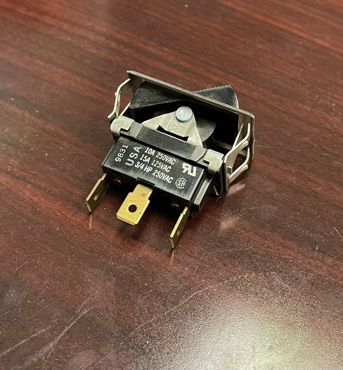 3 Position Rocker Switch – Surplus City