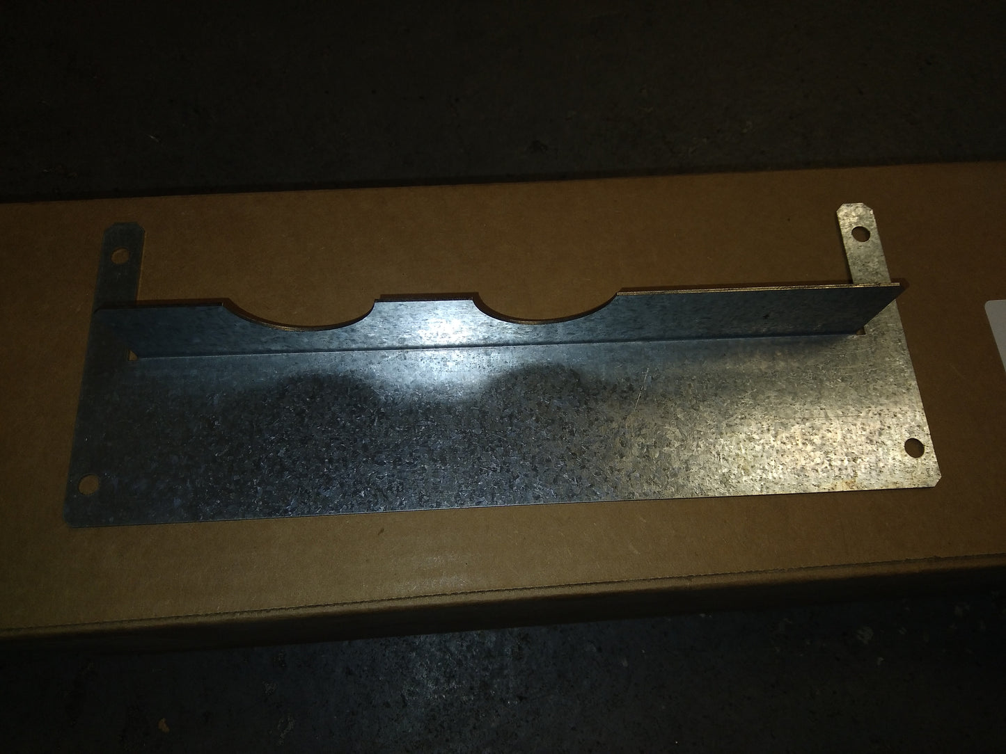 2 BURNER RETAINING PLATE 10-1/2" LENGTH 