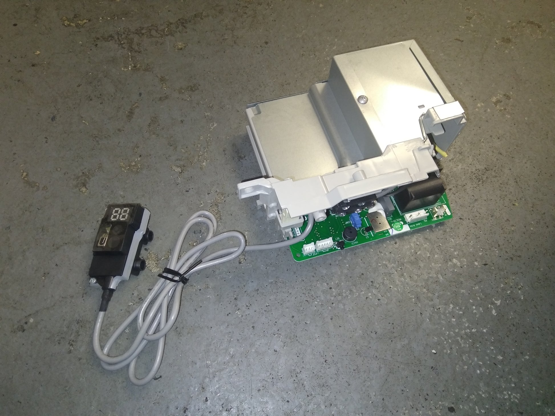 BOX ASSEMBLY WITH CONTROL BOARD