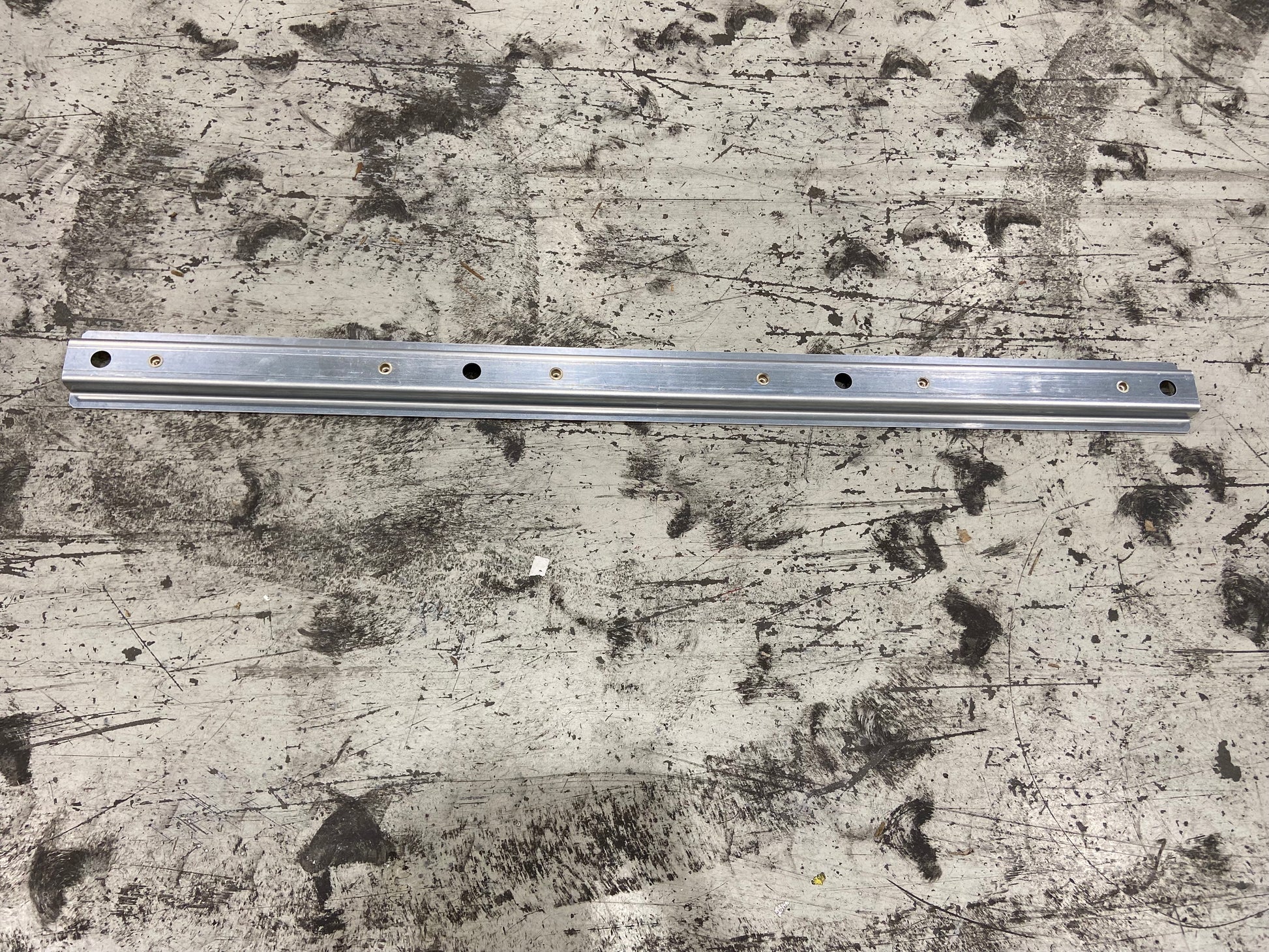 TRIO COMPRESSOR MOUNTING RAIL 58 3/4" LONG