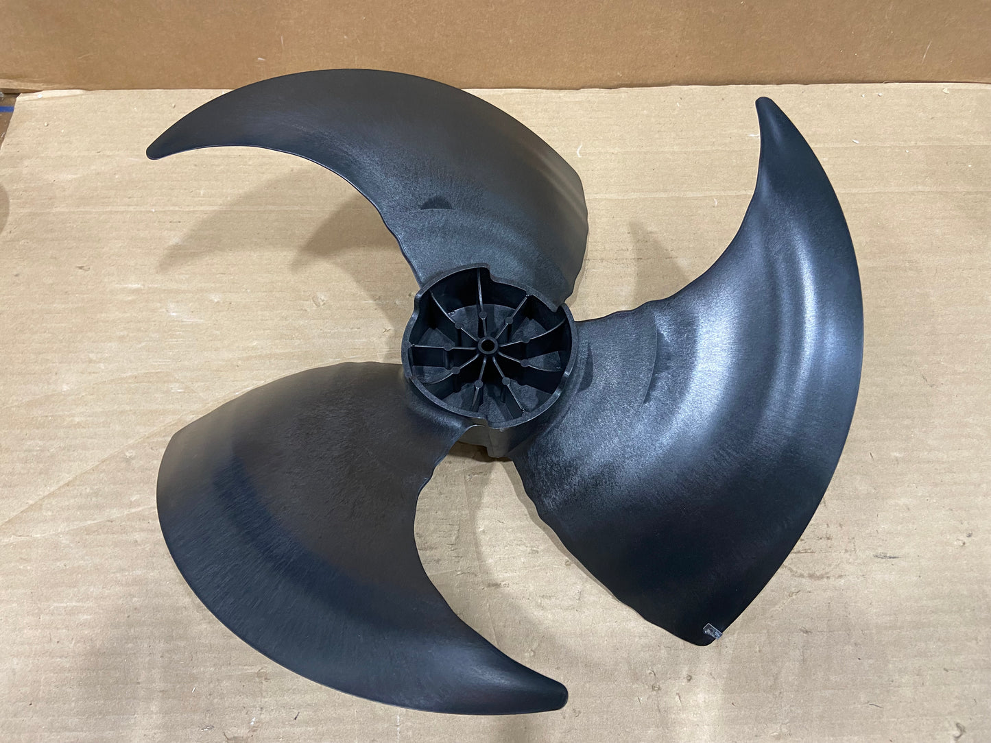 3 BLADE FAN BLADE 16 1/2" DIAMETER 5/16" BORE