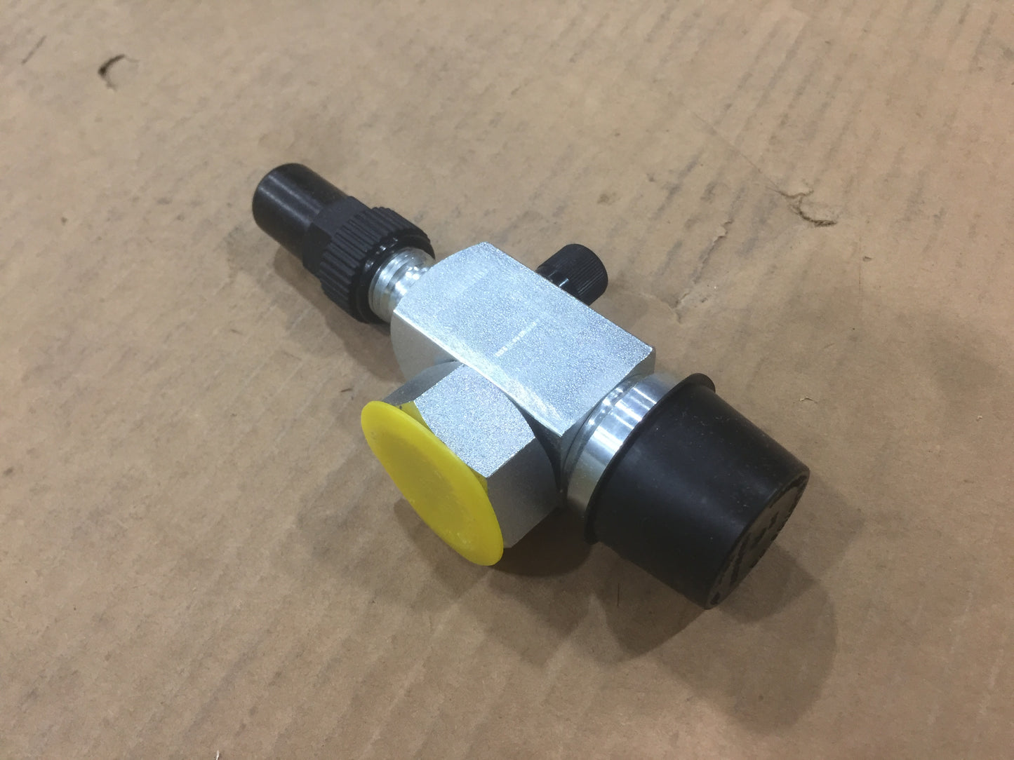 ANGLE SERVICE ROTA-LOCK VALVE