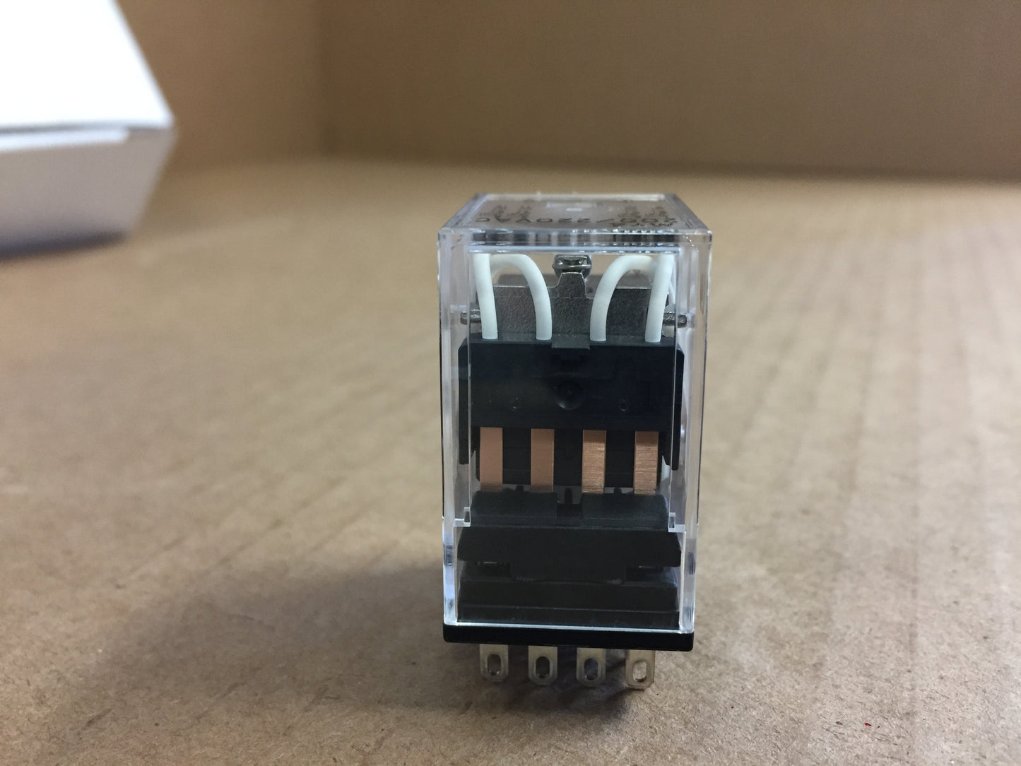 AUXILIARY RELAY,  200/220 VAC