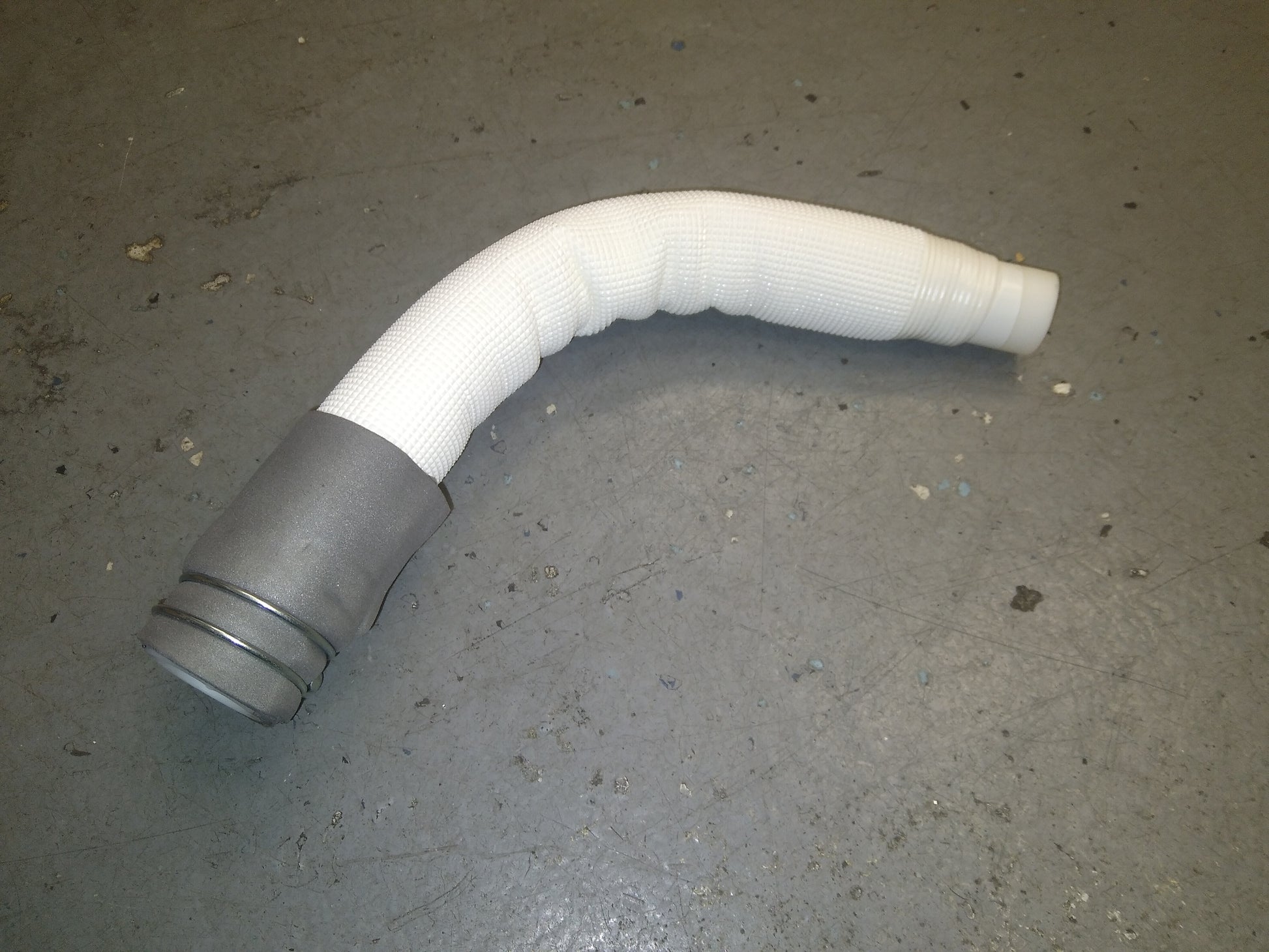 DRAIN HOSE ASSEMBLY