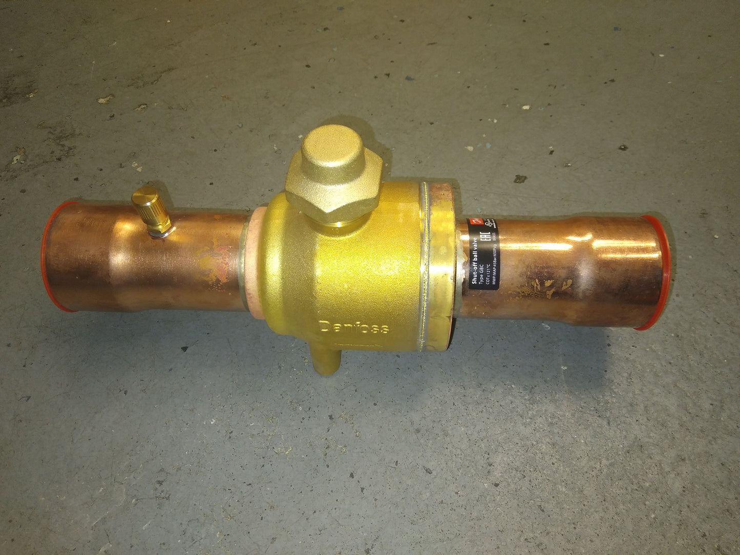 2-1/8" ODF SHUTOFF BALL VALVE WITH ACCESS PORT,