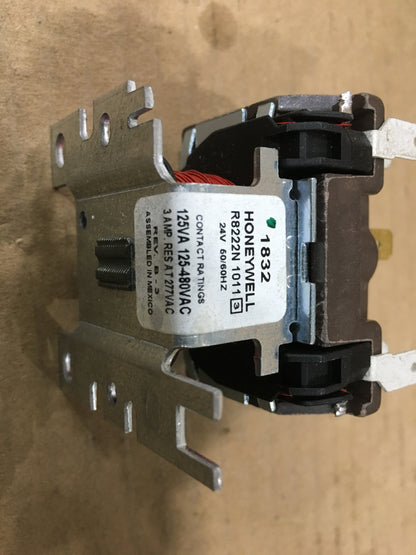 DPDT 24 VOLT PILOT DUTY RELAY (Q20)